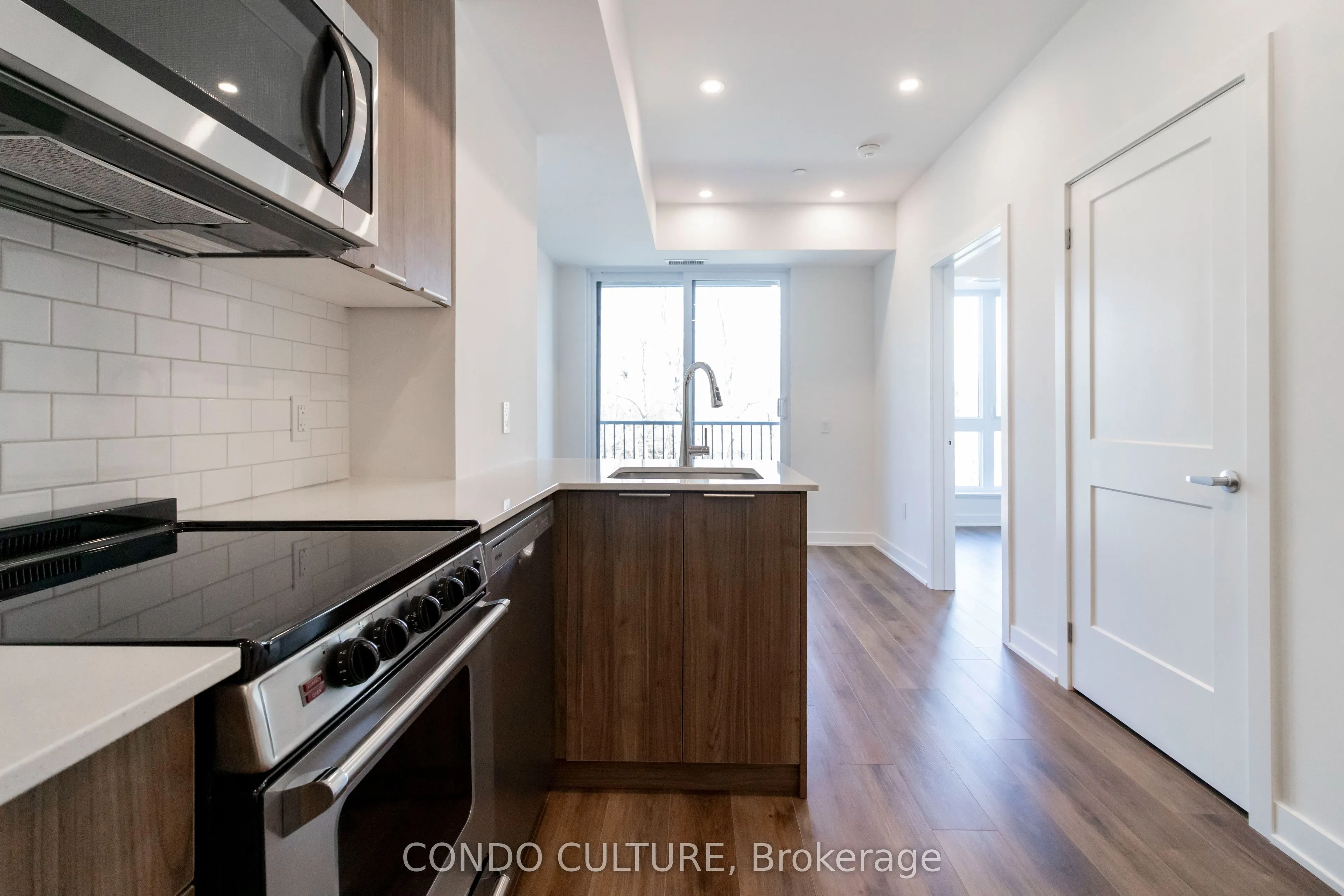 312 Erb Street W, #209