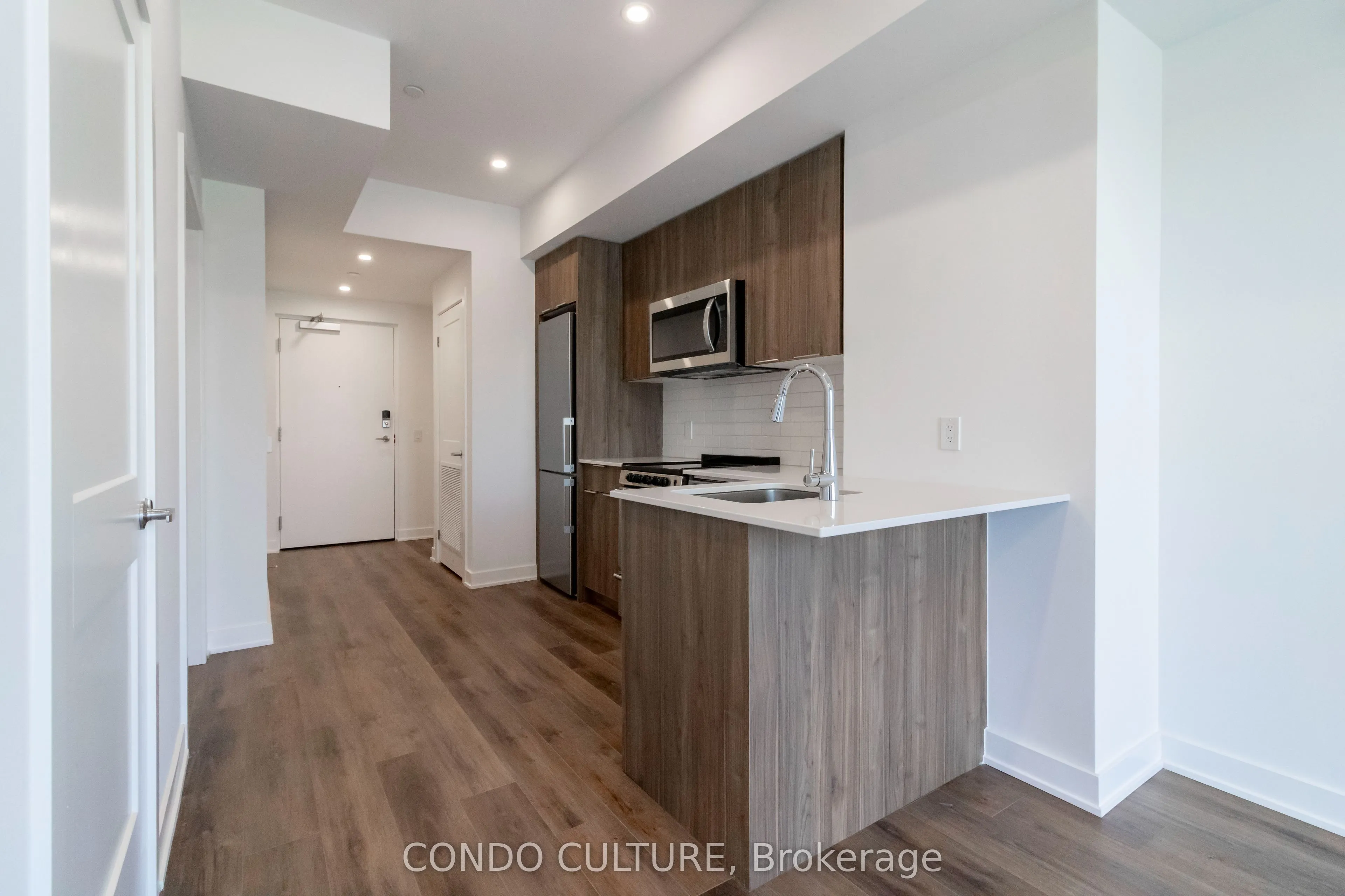 312 Erb Street W, #209
