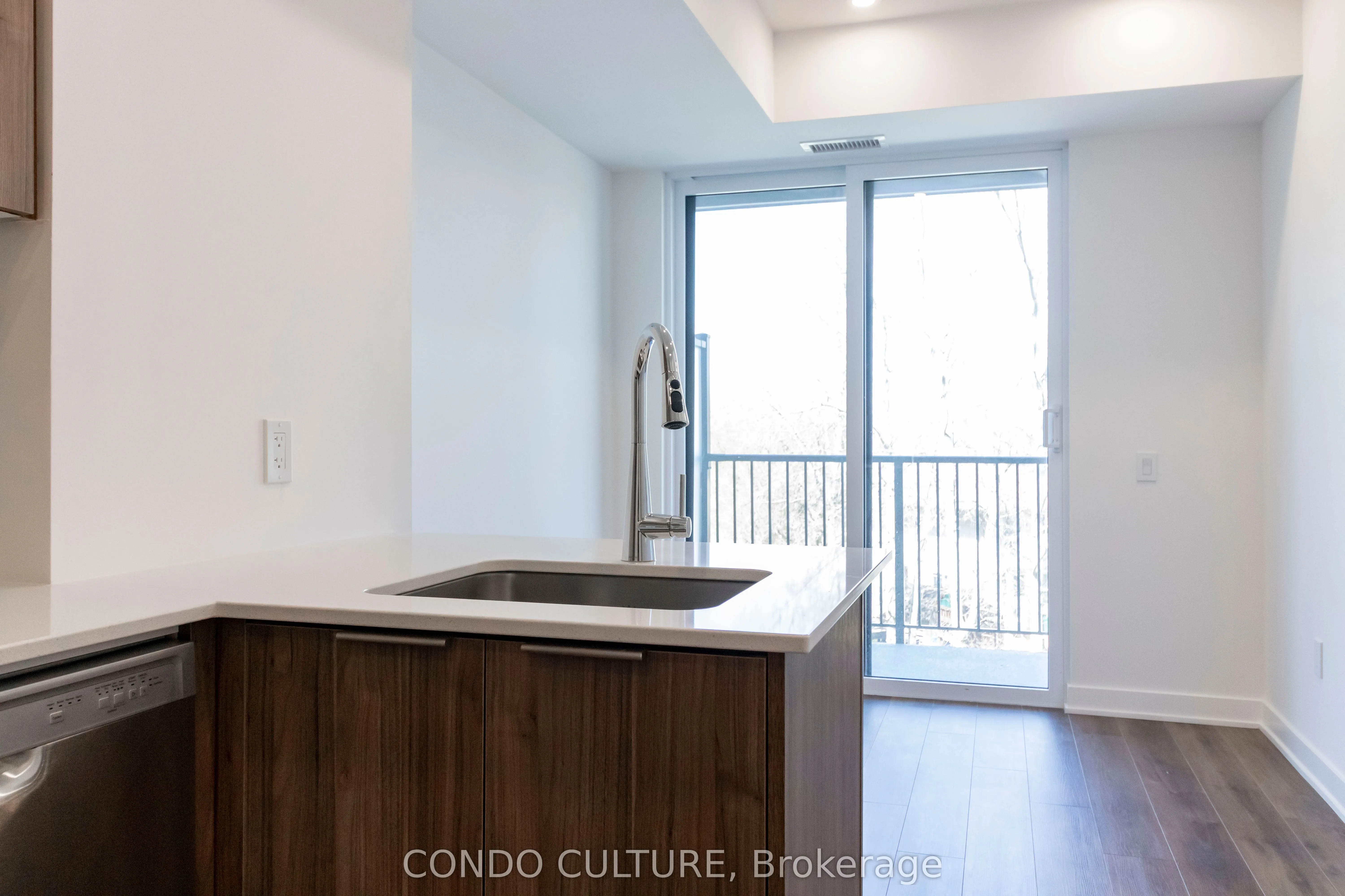 312 Erb Street W, #209