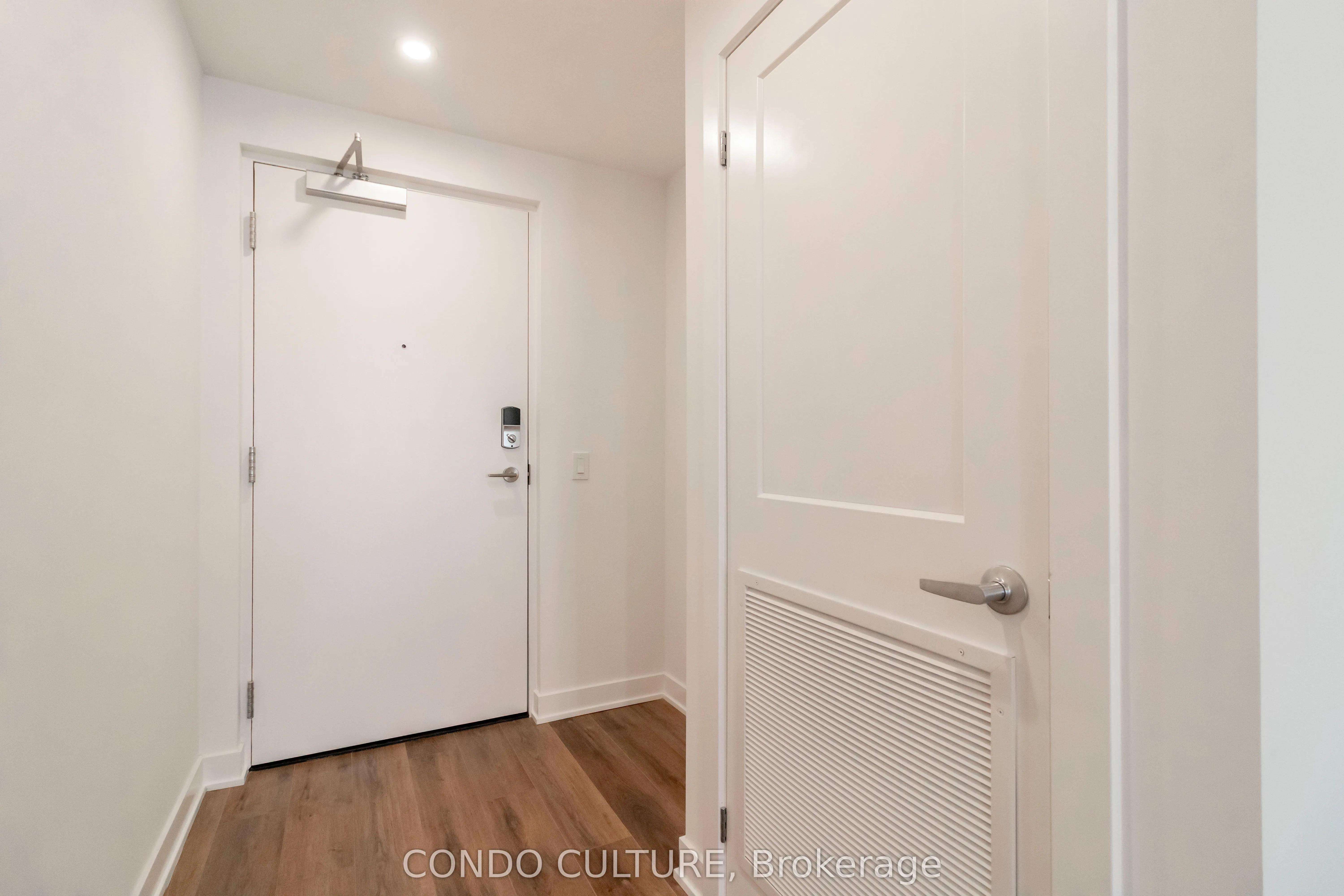 312 Erb Street W, #209