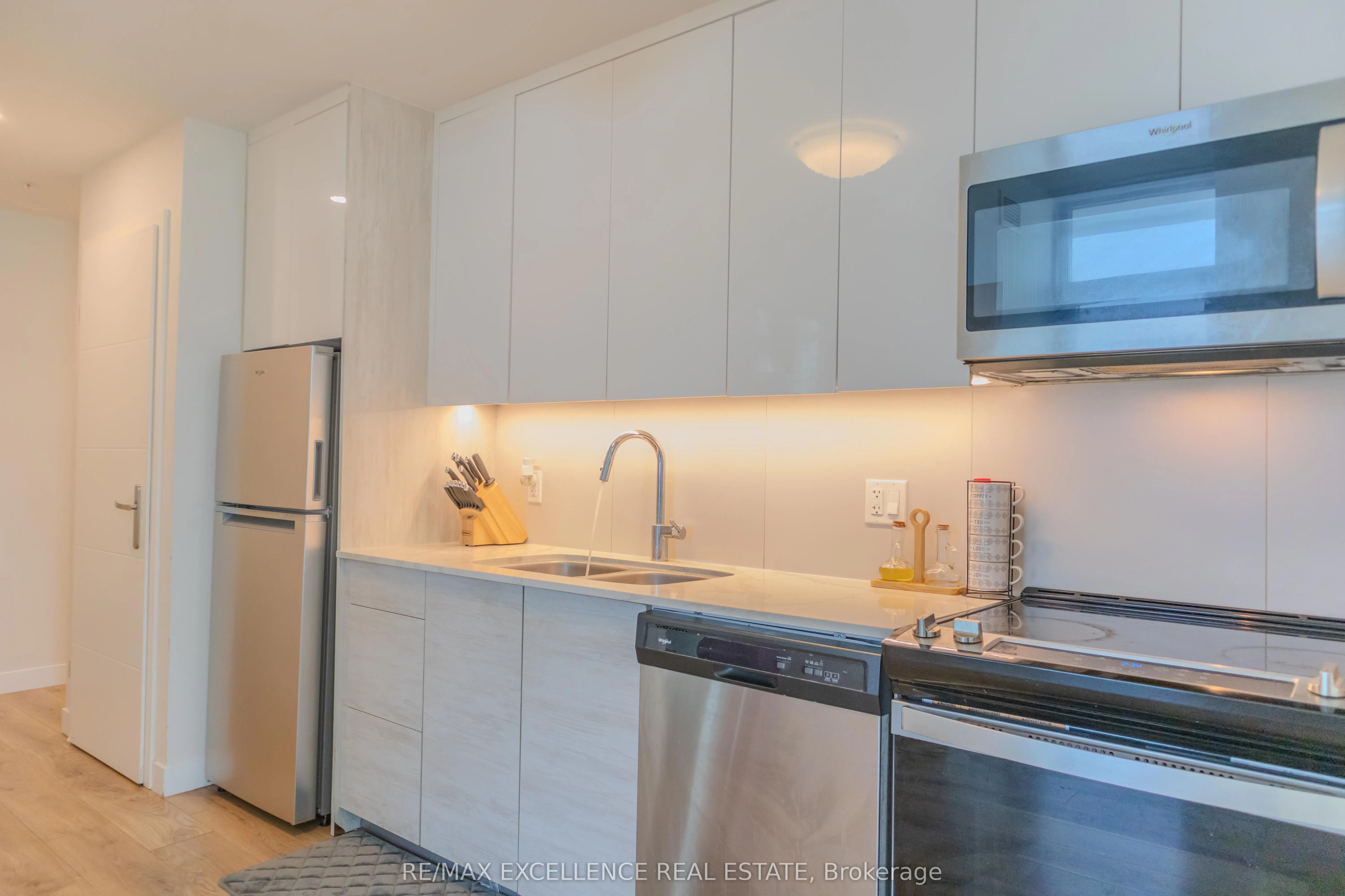 60 Frederick Street W, #2702