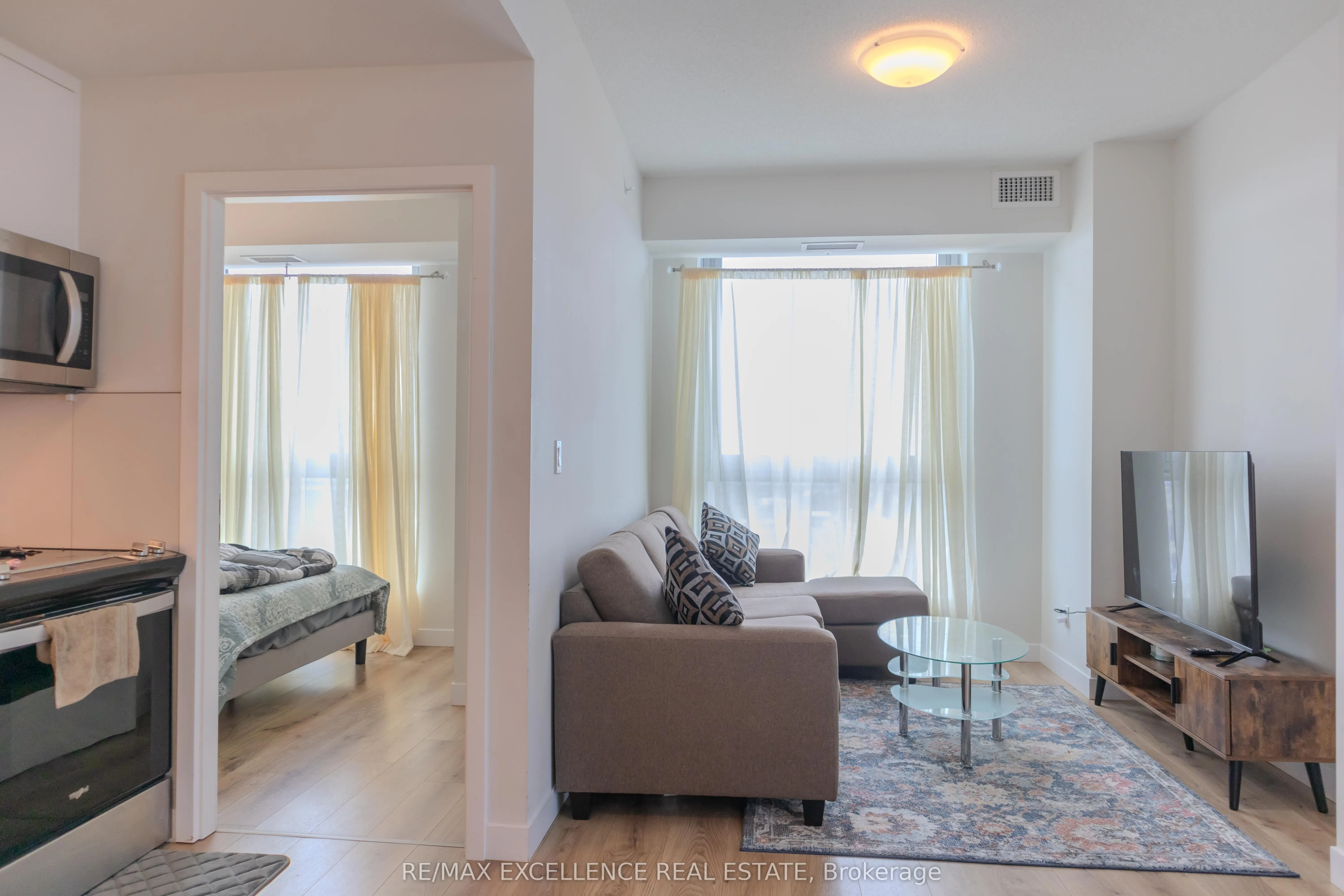 60 Frederick Street W, #2702