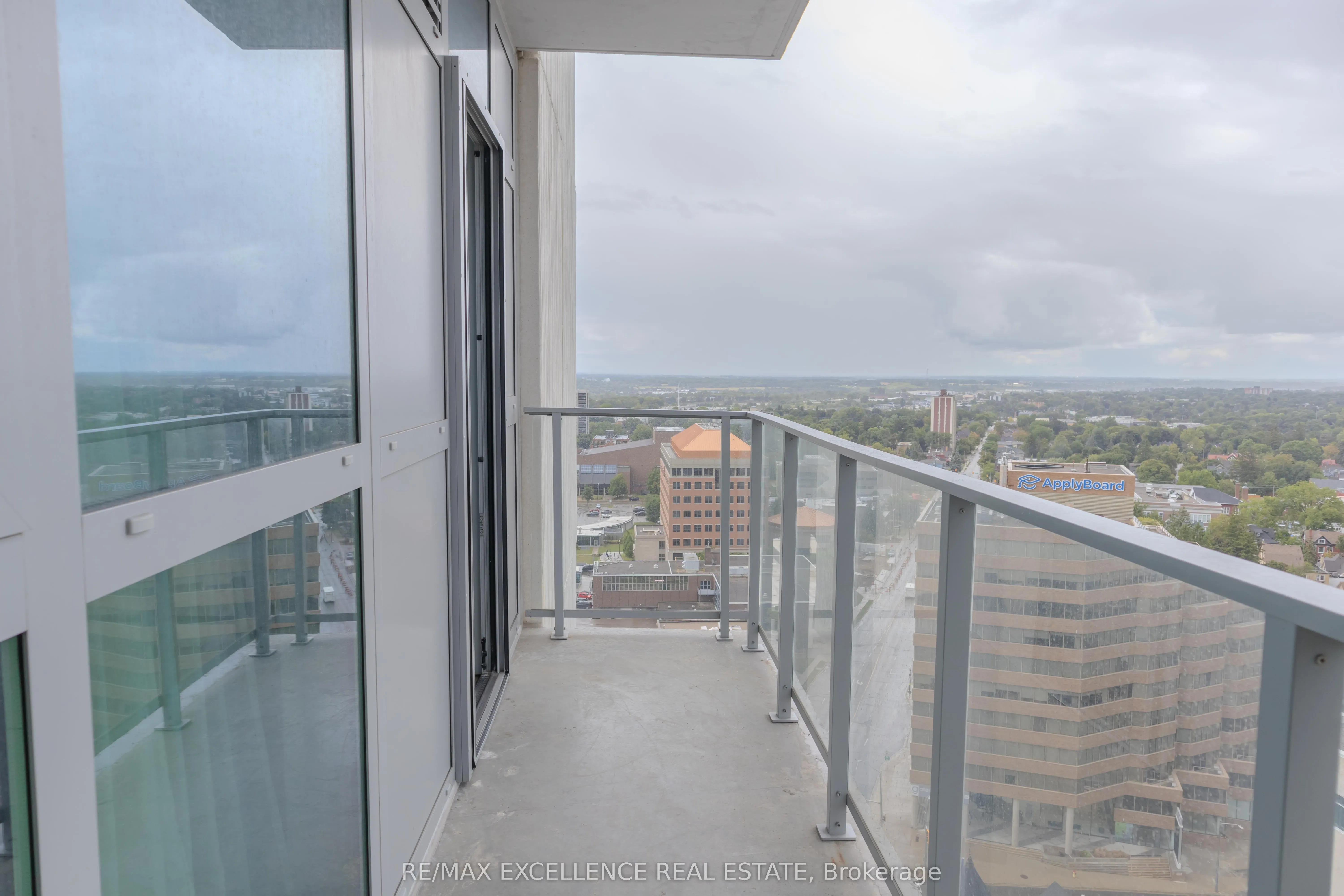 60 Frederick Street W, #2702