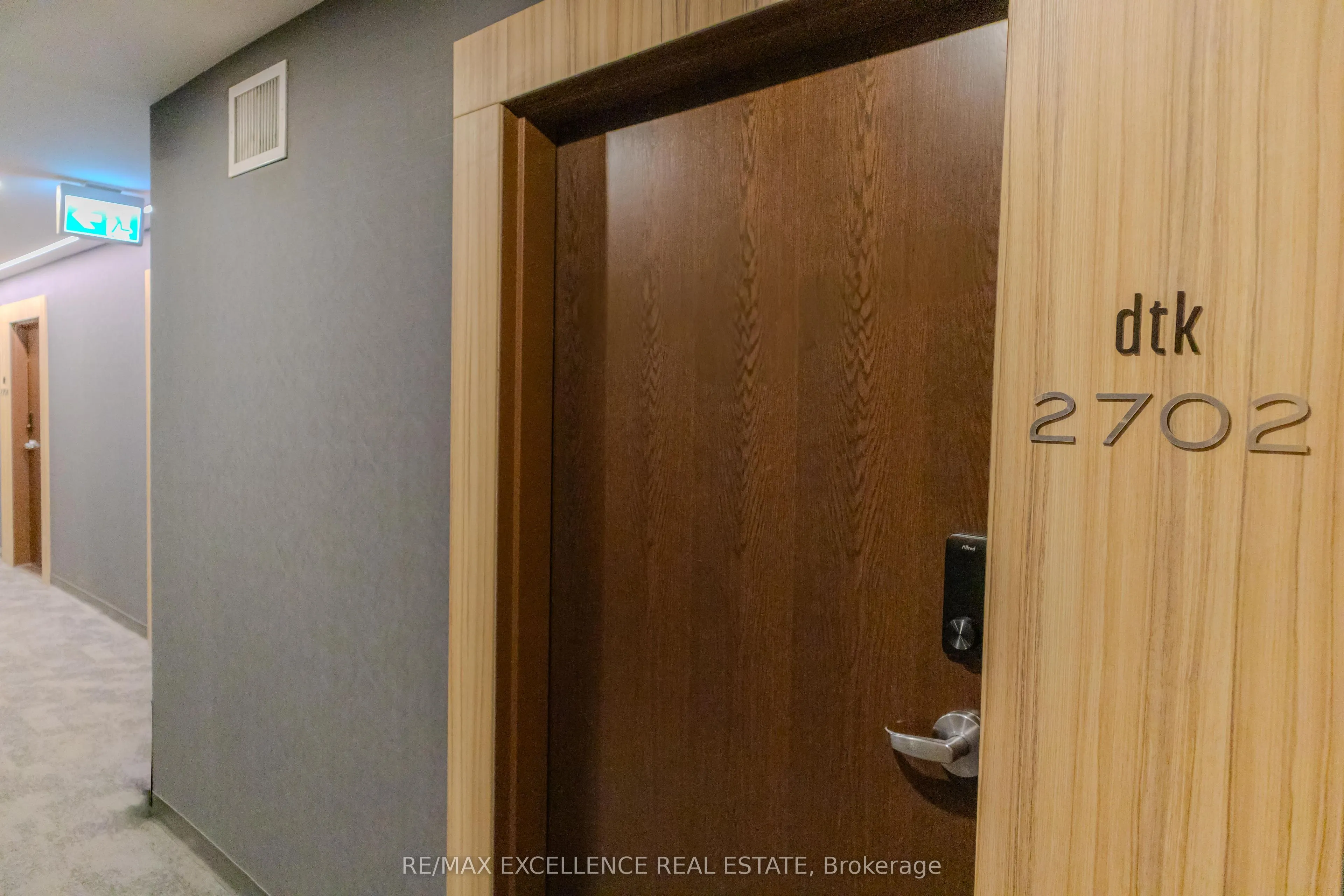 60 Frederick Street W, #2702