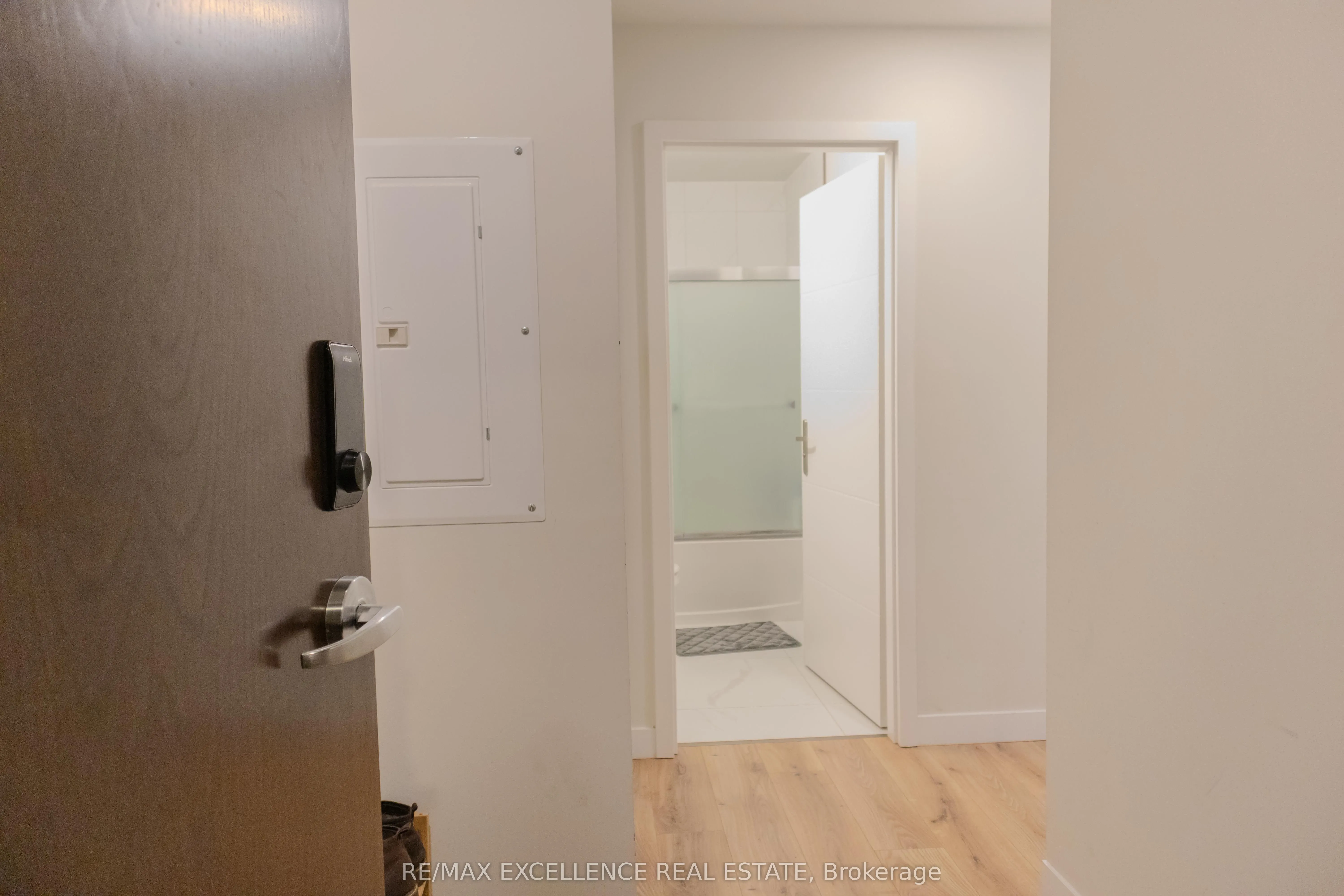 60 Frederick Street W, #2702