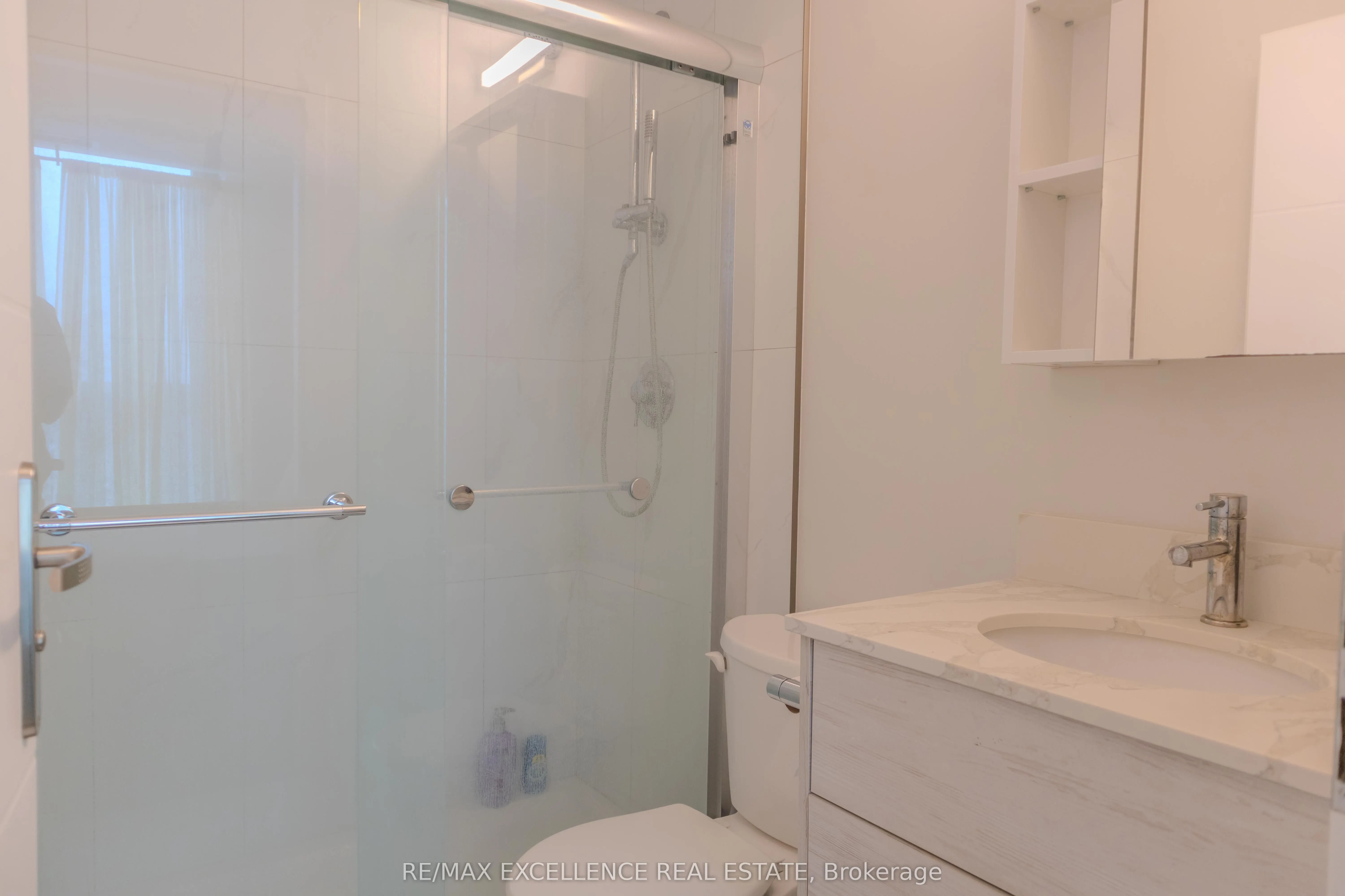 60 Frederick Street W, #2702