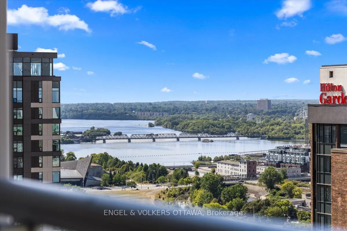 340 Queen Street, #1704