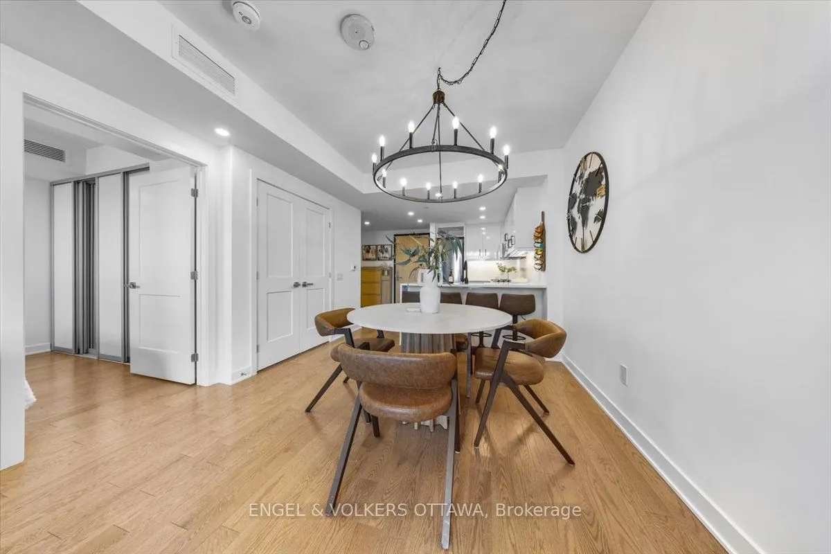 340 Queen Street, #1704
