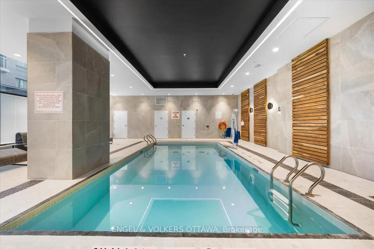 340 Queen Street, #1704