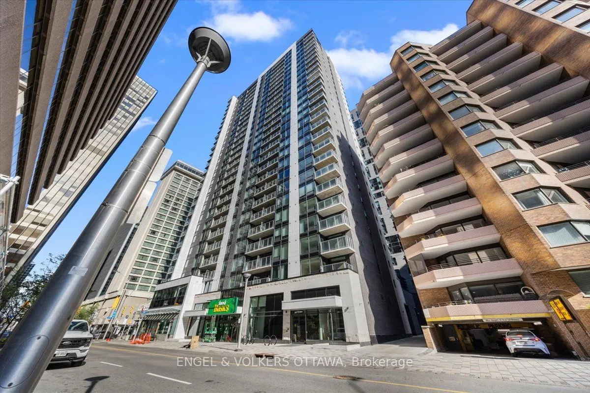 340 Queen Street, #1704