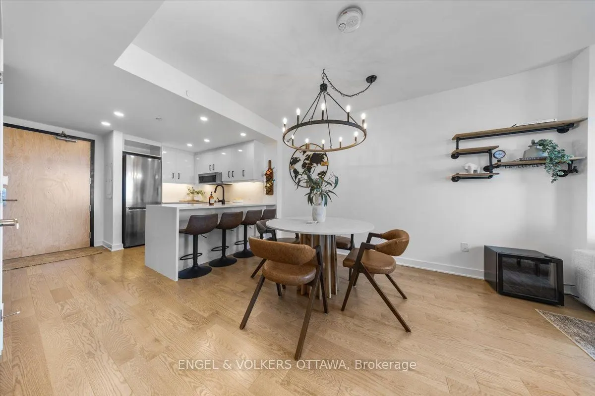 340 Queen Street, #1704