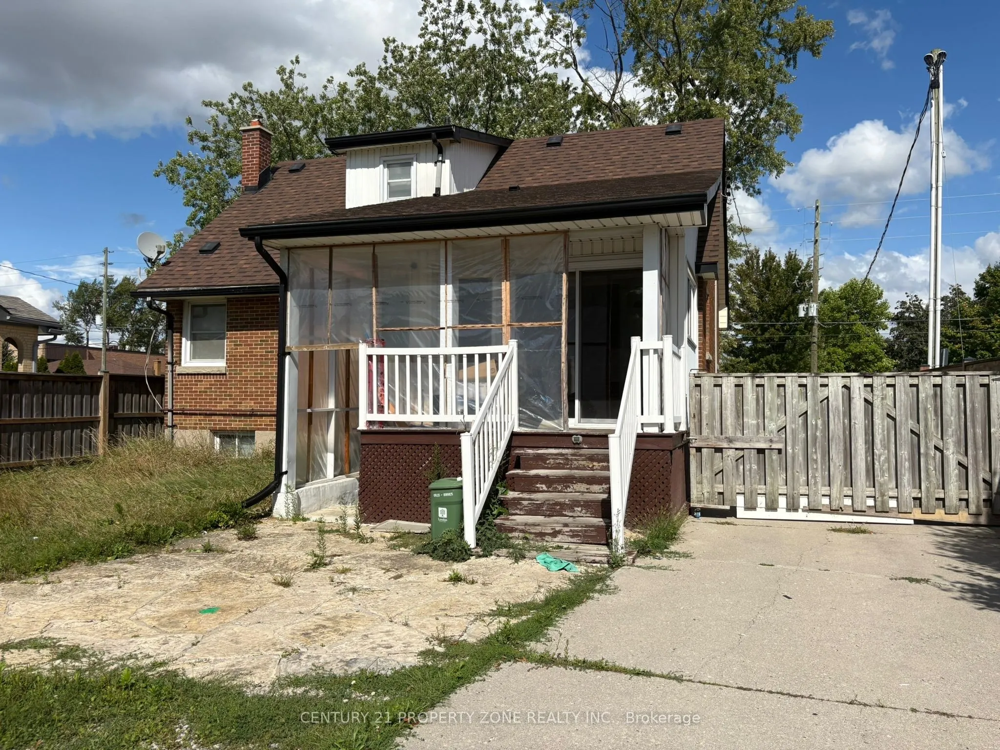 195 Clarke Road