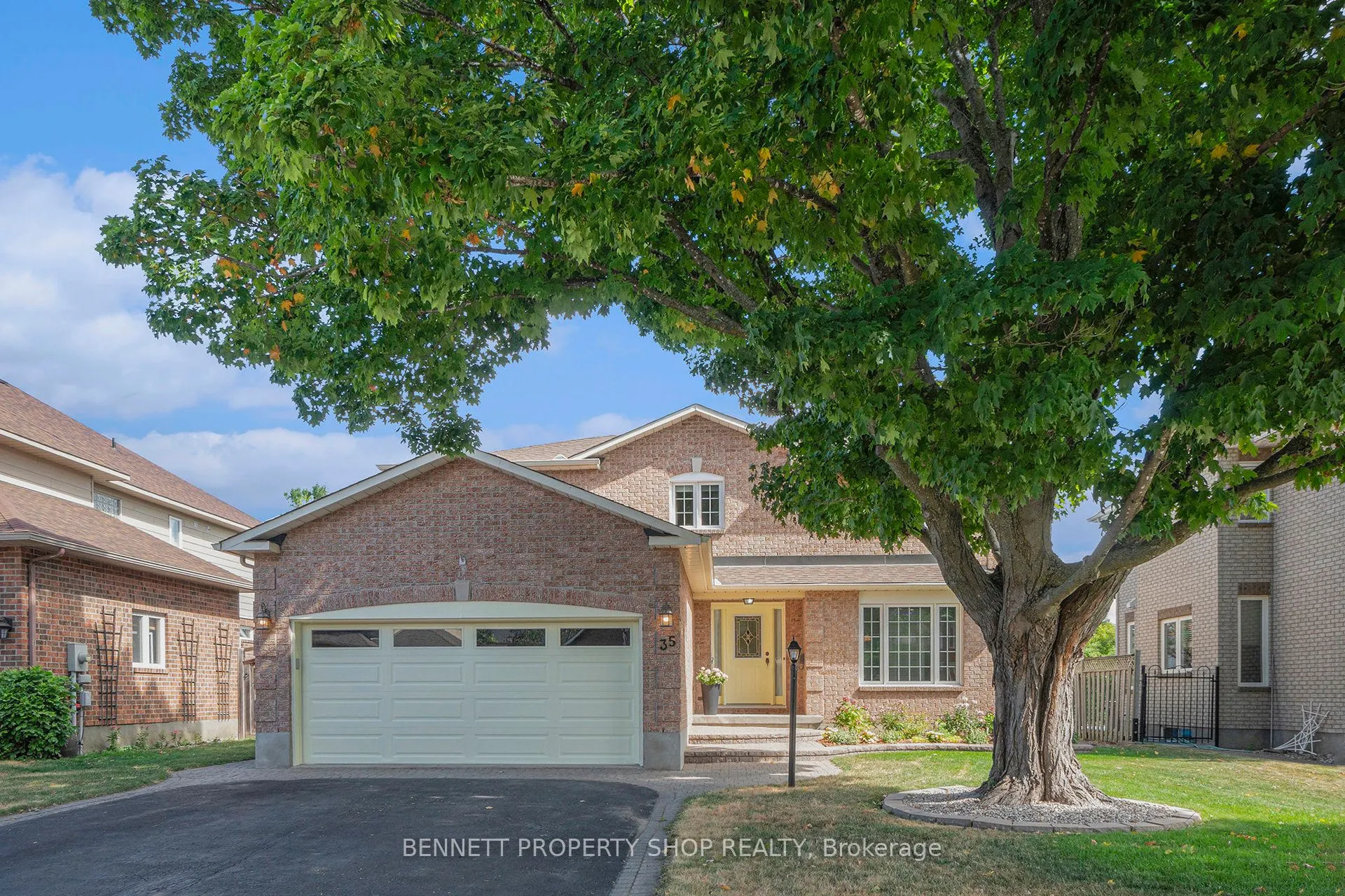 35 Windfield Crescent