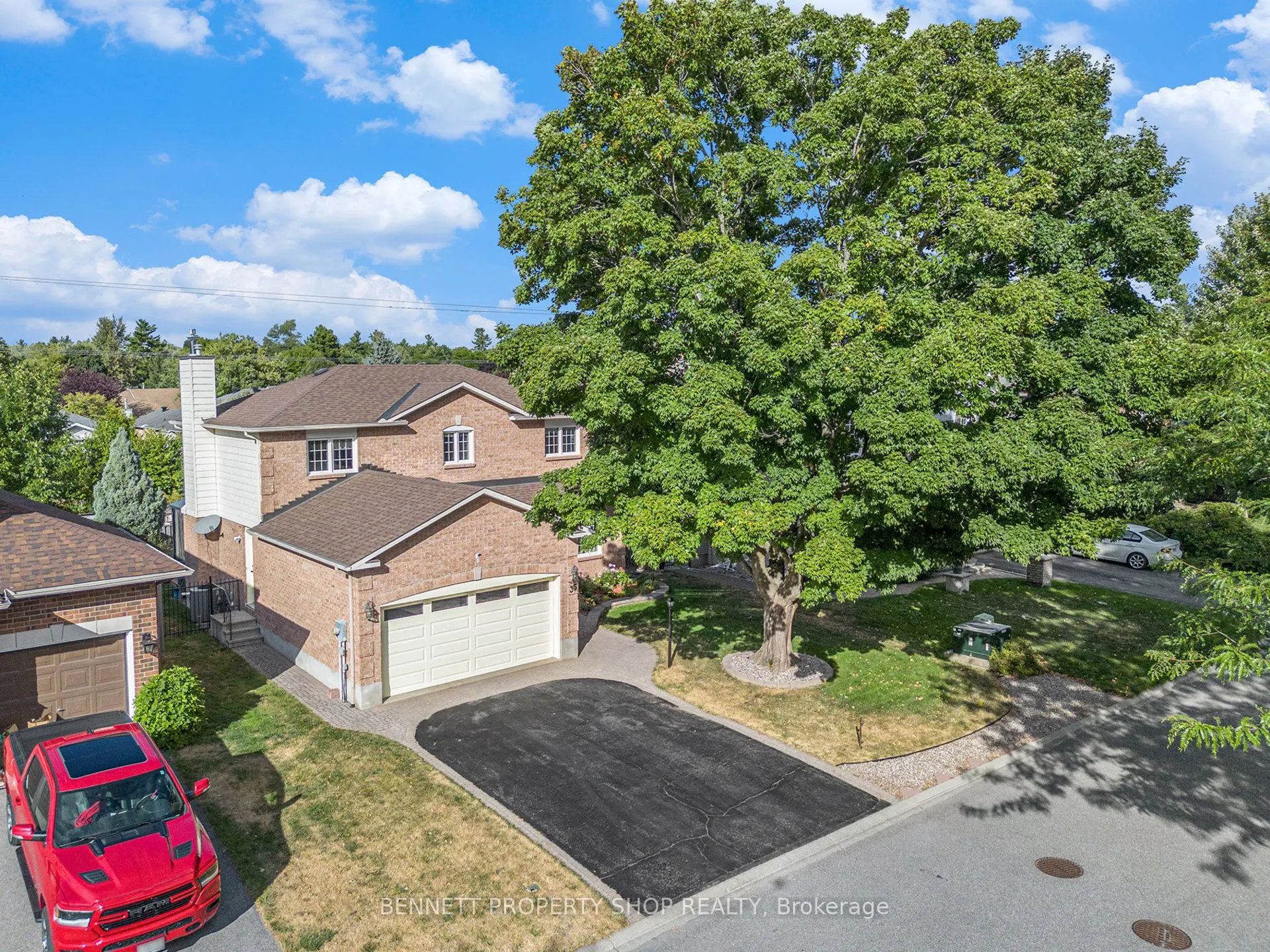 35 Windfield Crescent