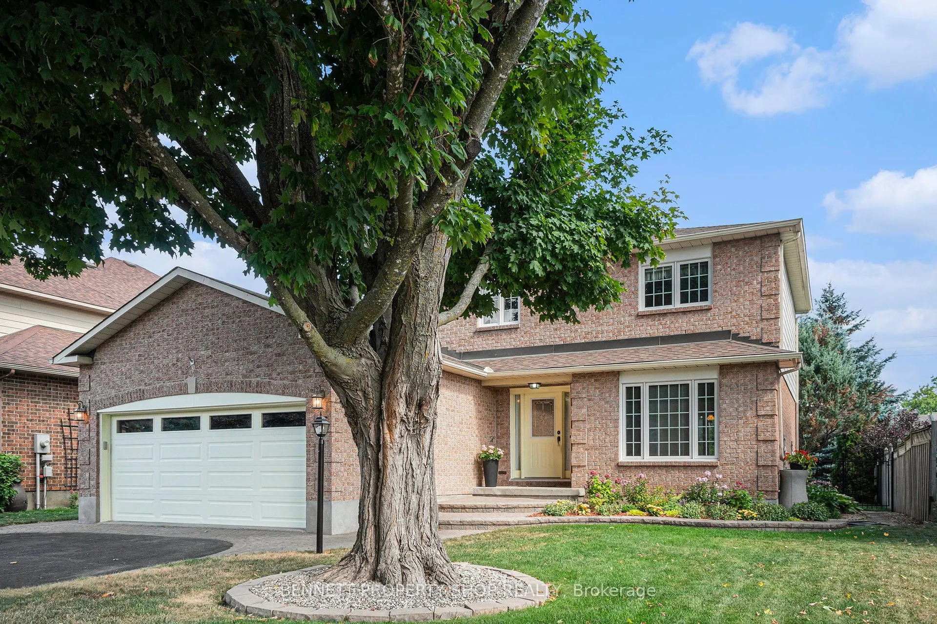 35 Windfield Crescent