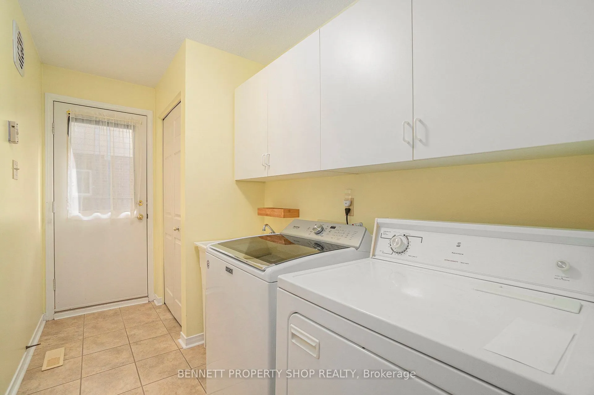 35 Windfield Crescent