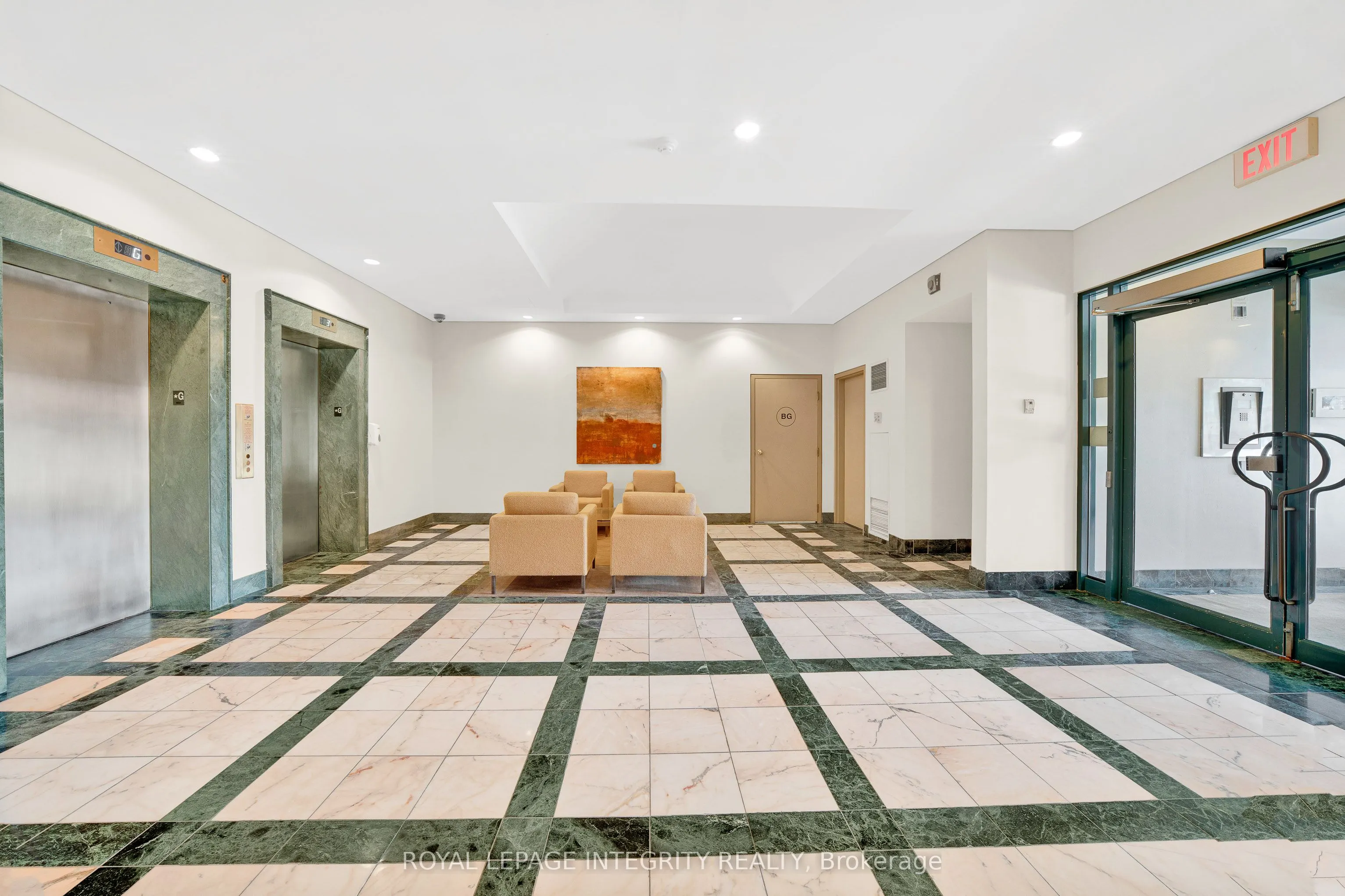 35 Murray Street, #217
