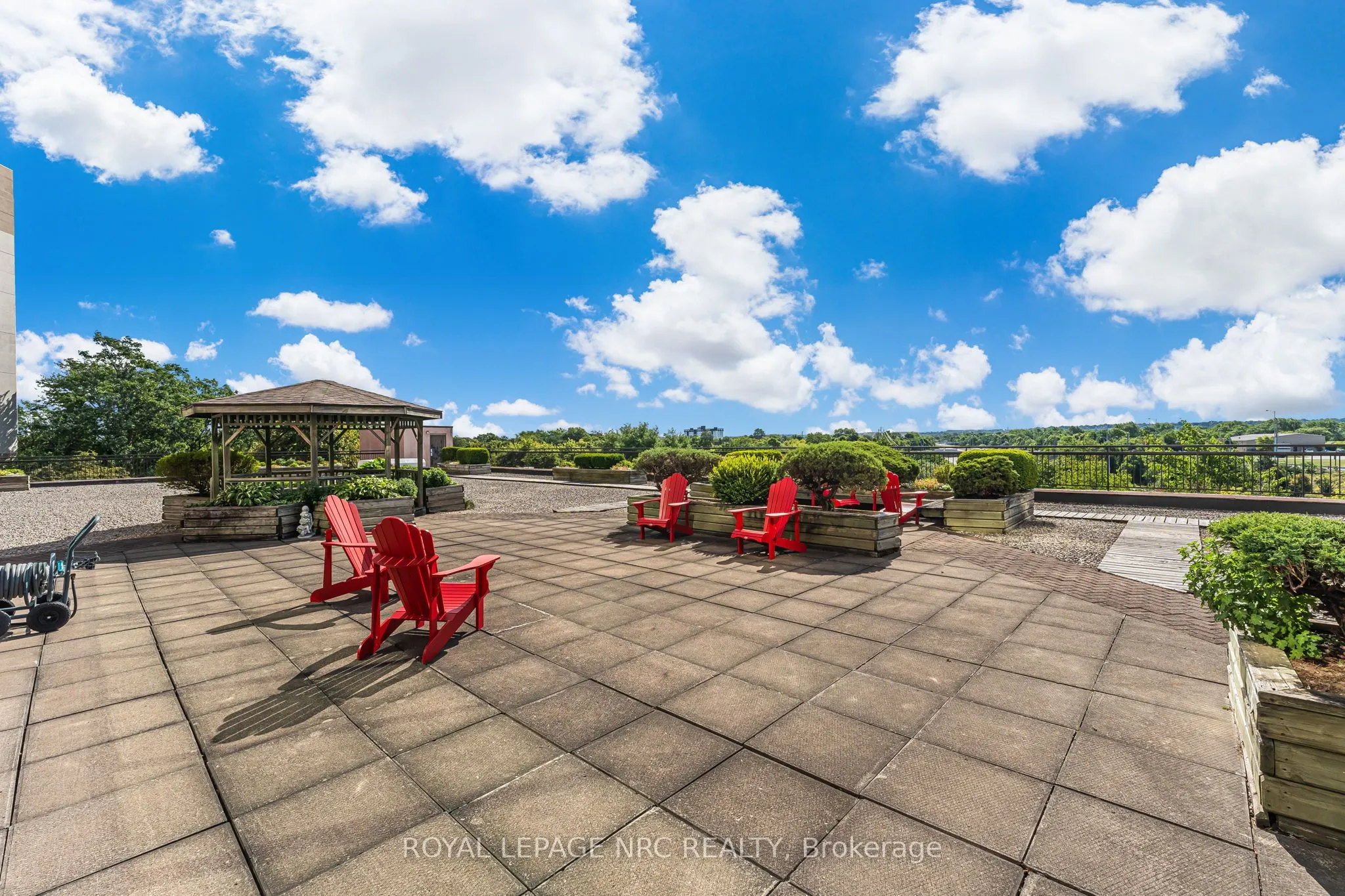7 Gale Crescent, #PH1