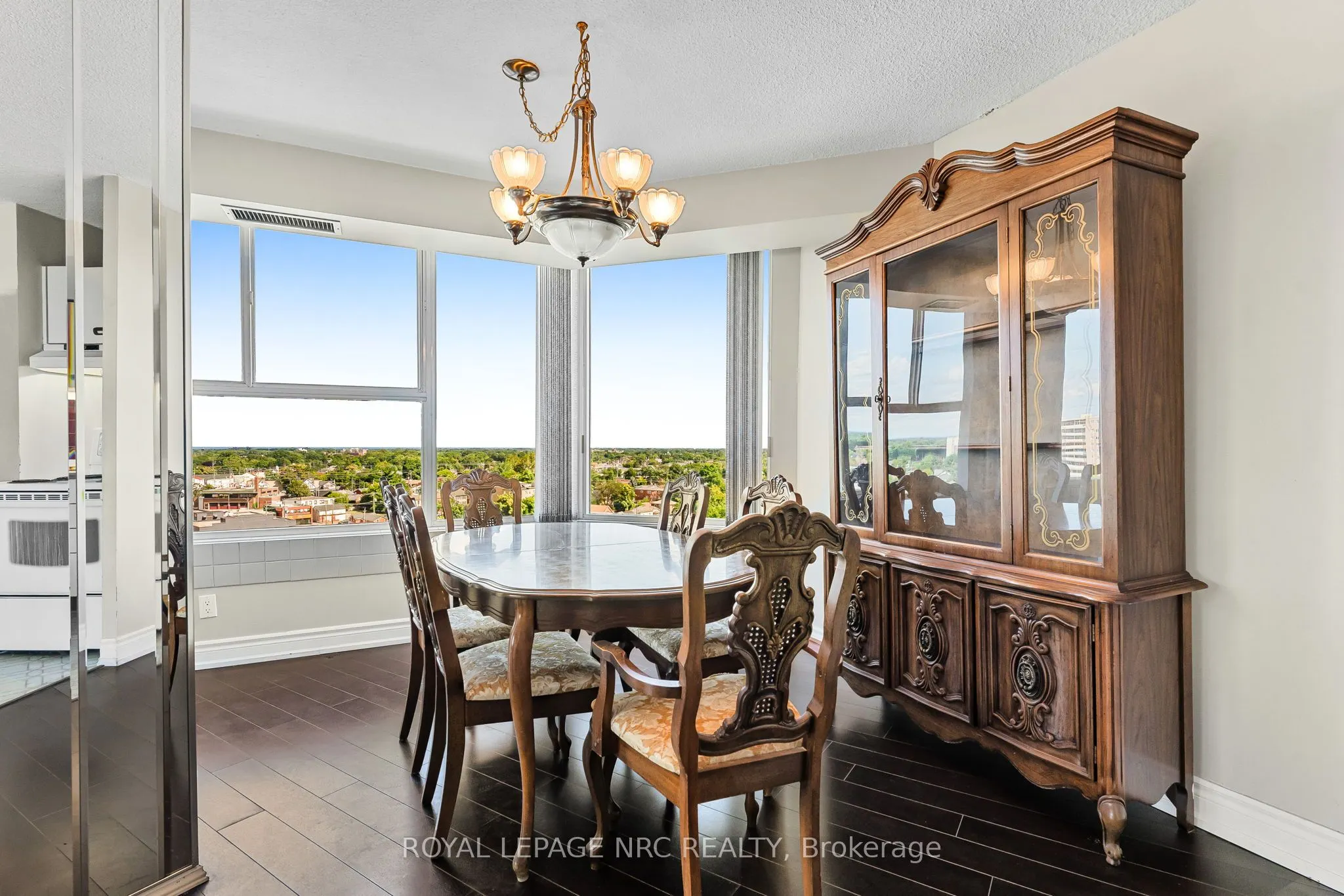 7 Gale Crescent, #PH1