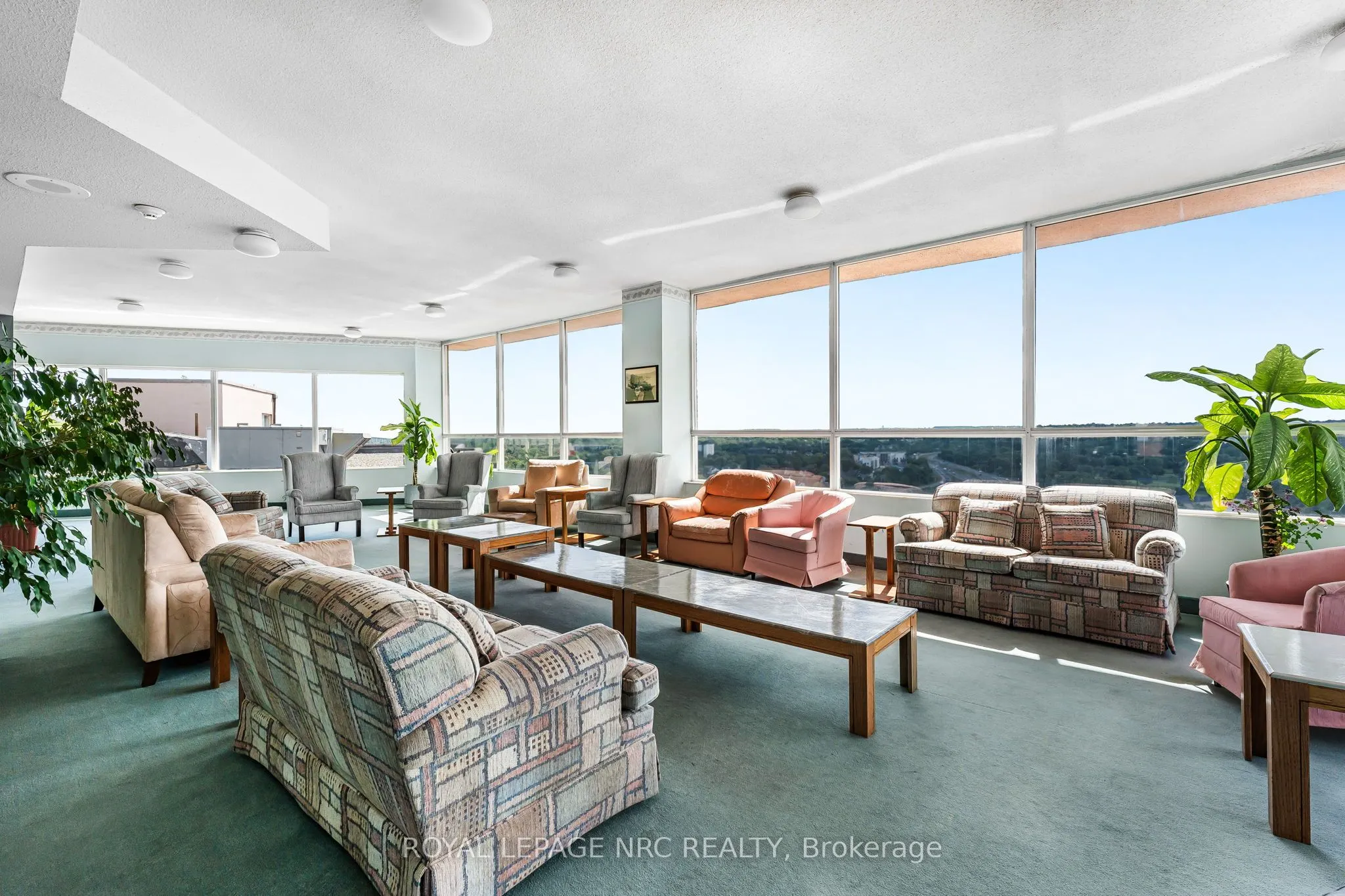 7 Gale Crescent, #PH1