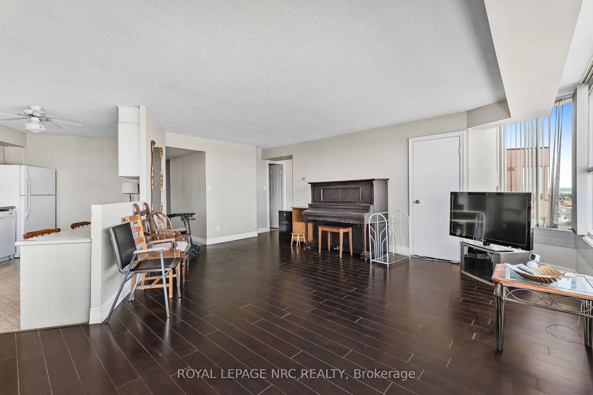 7 Gale Crescent, #PH1