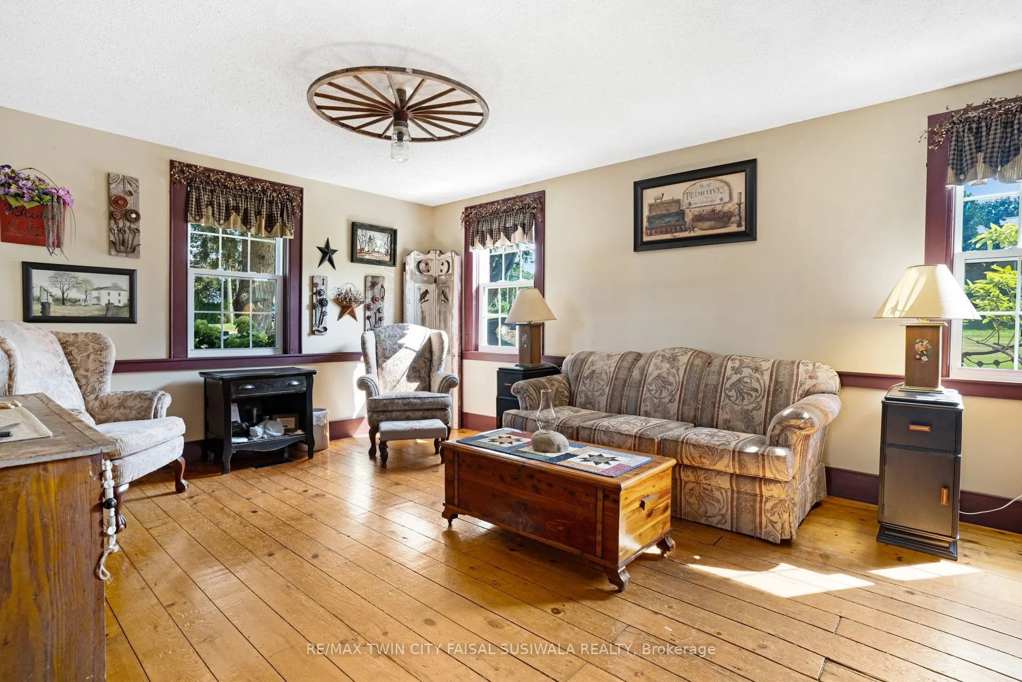 91 Albert Street E