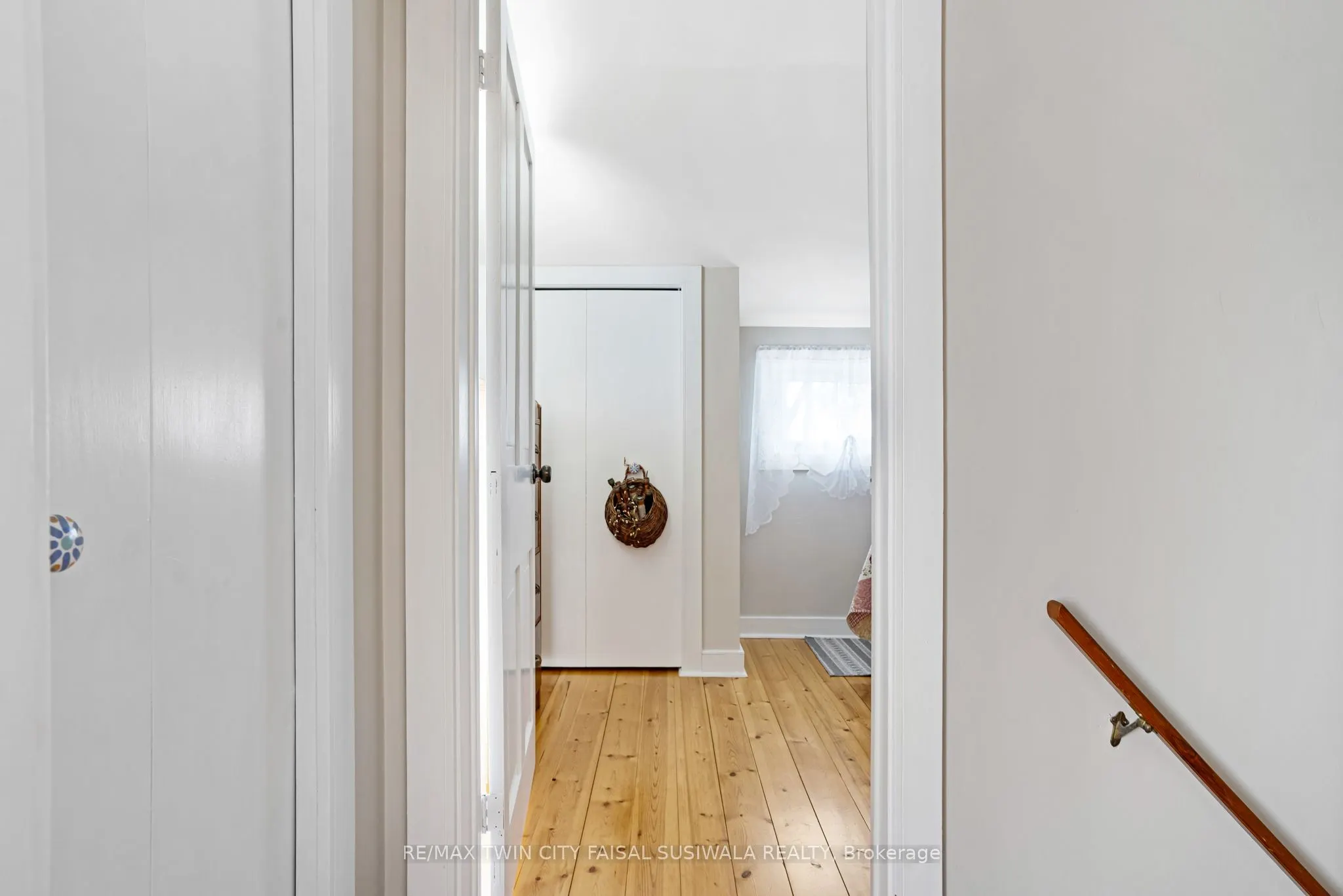 91 Albert Street E