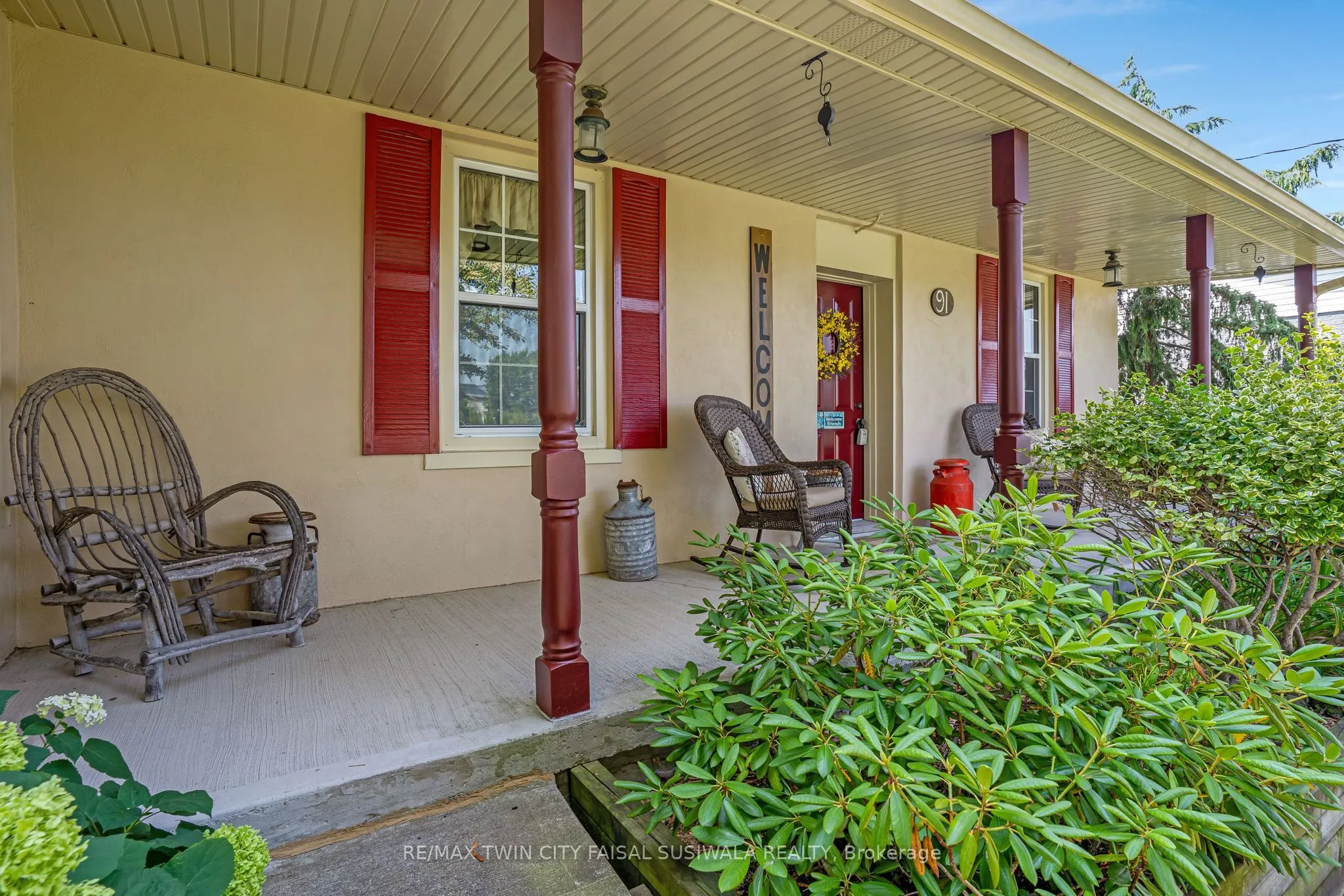 91 Albert Street E