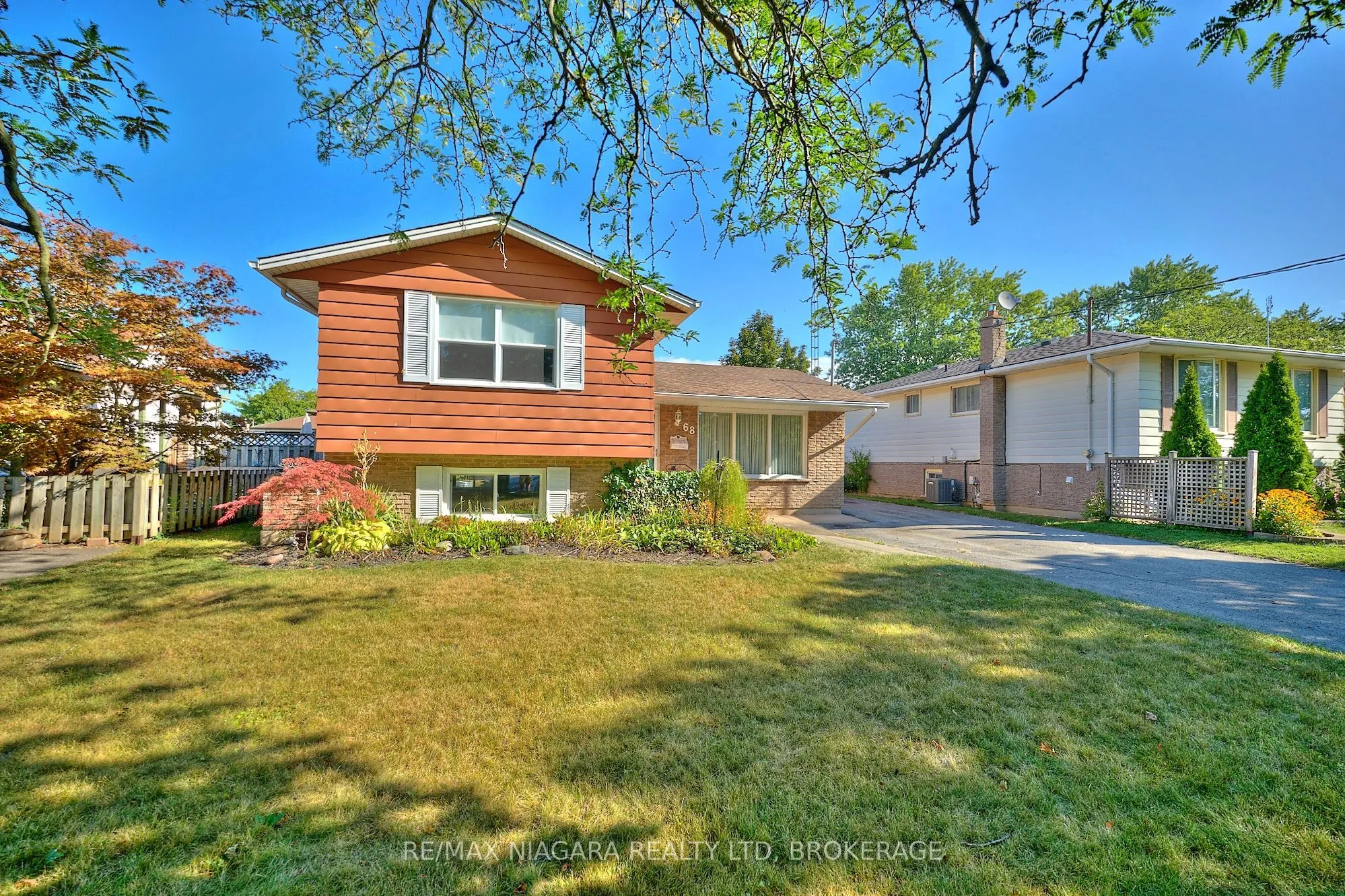 68 Acadia Crescent