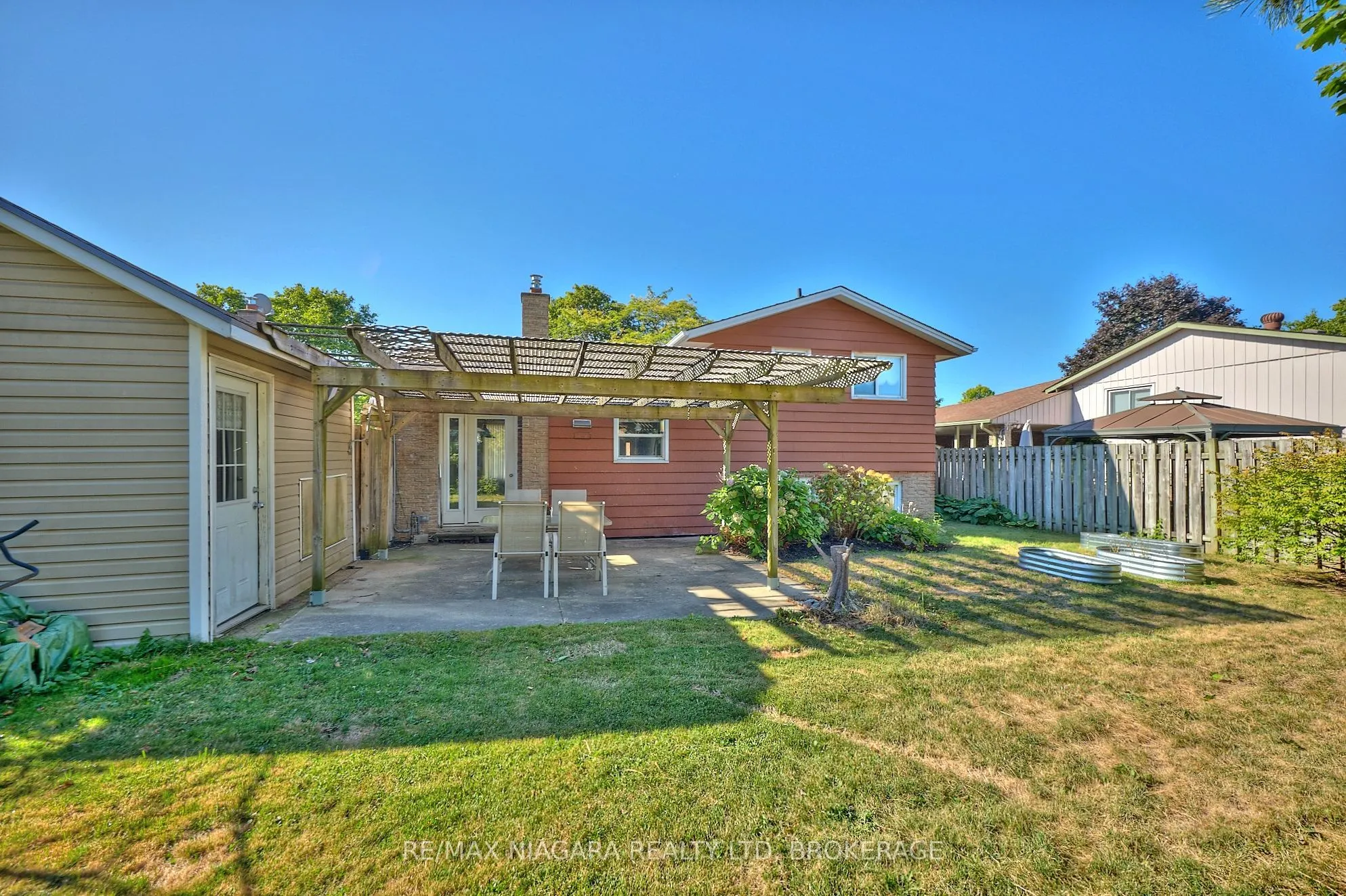 68 Acadia Crescent