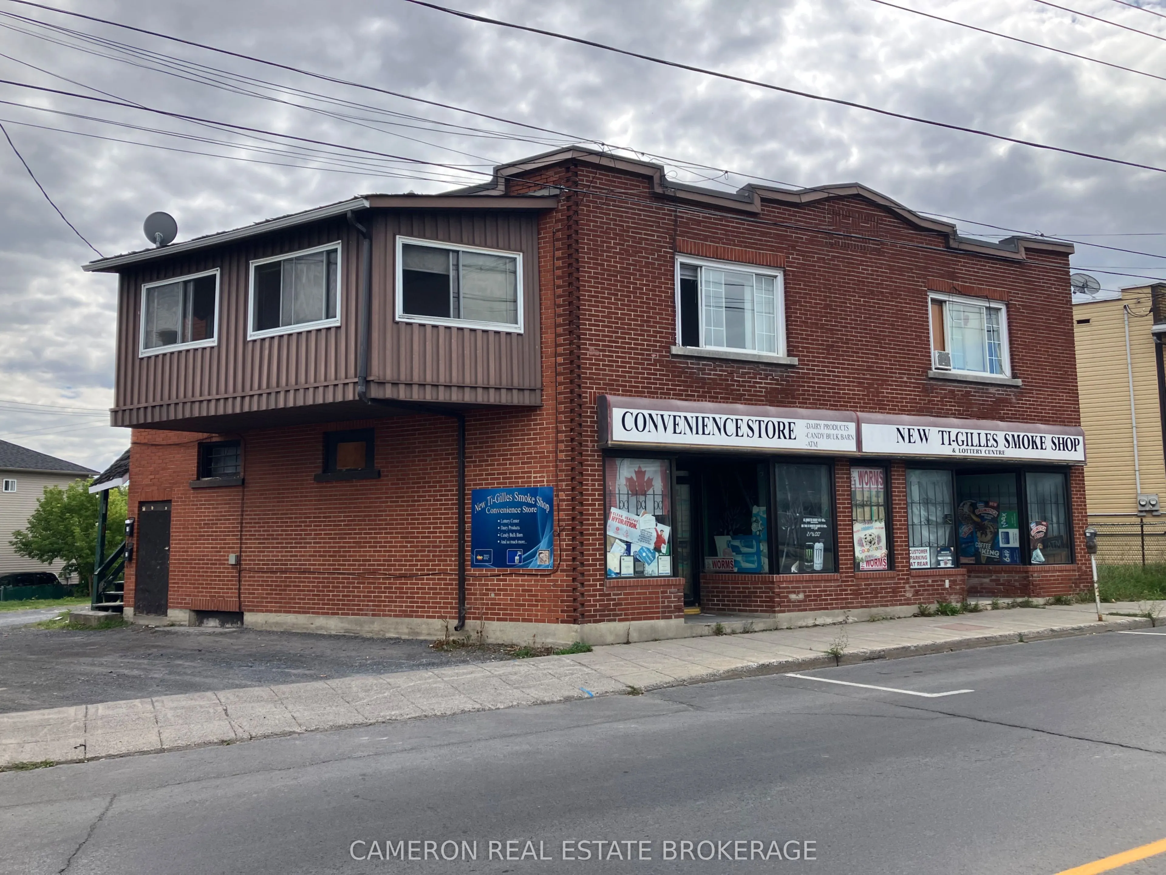 607-609-611 Montreal Road