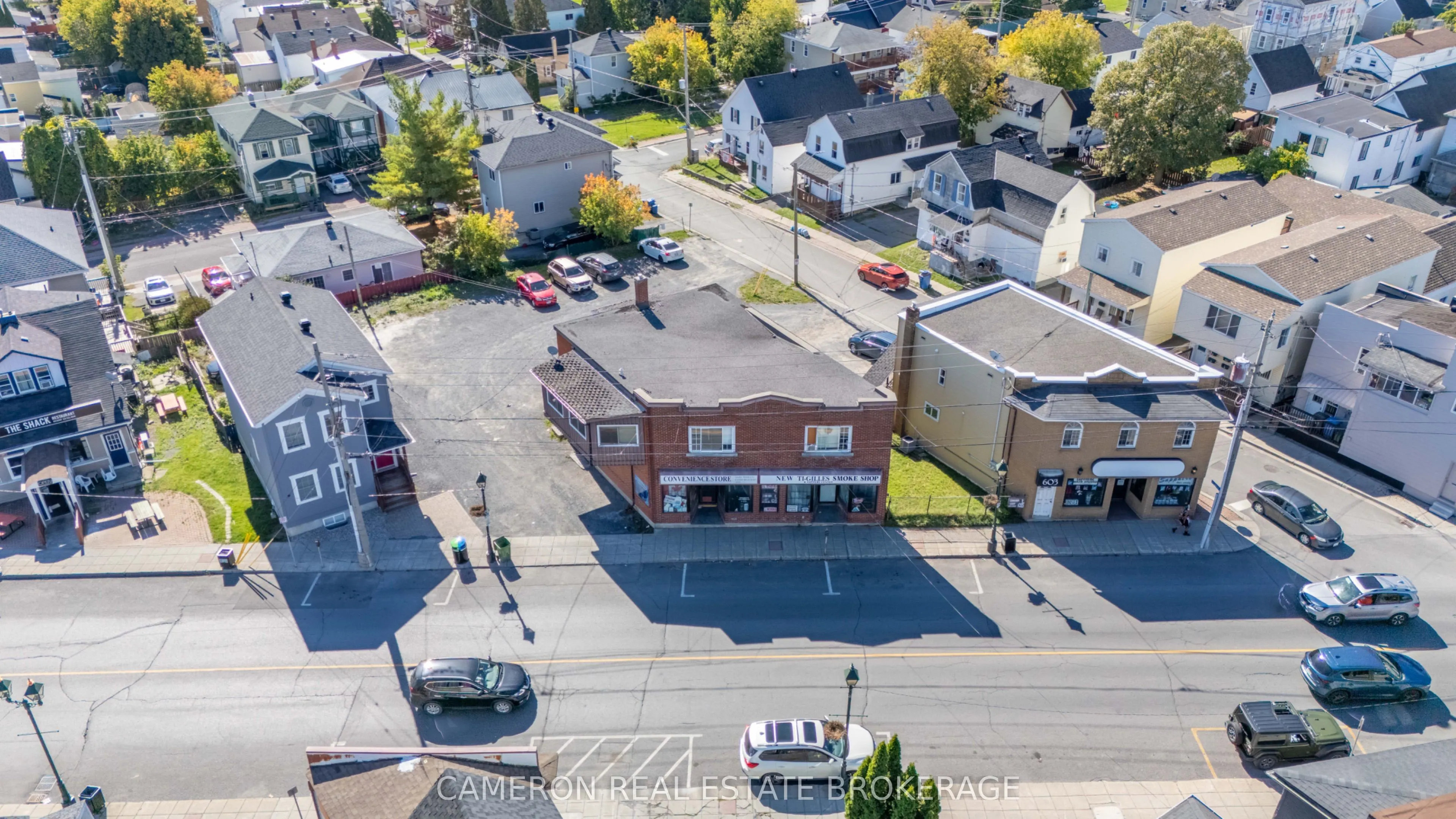 607-609-611 Montreal Road
