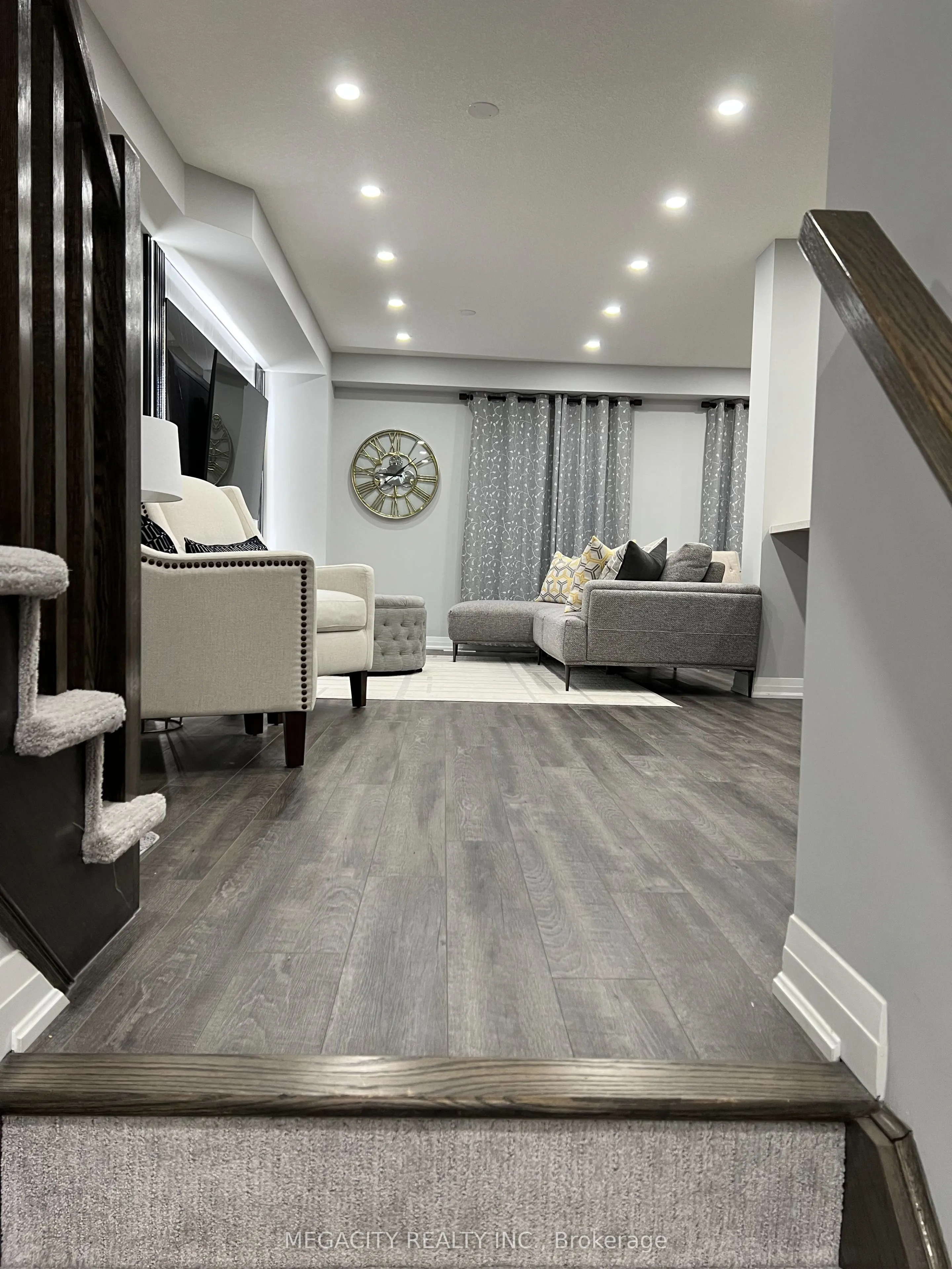 5 Oceanus Avenue