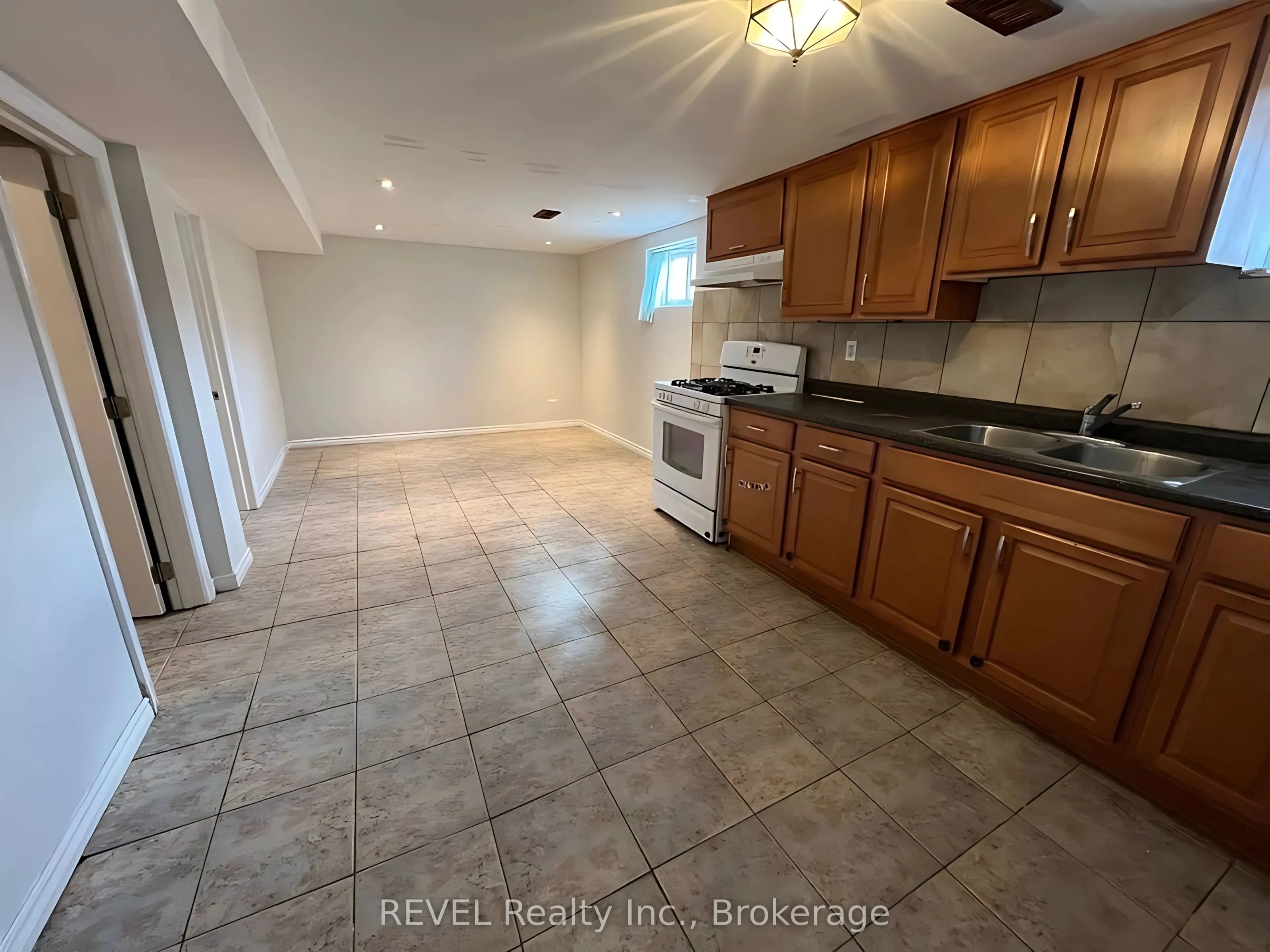 25 Delaware Street, #Basement