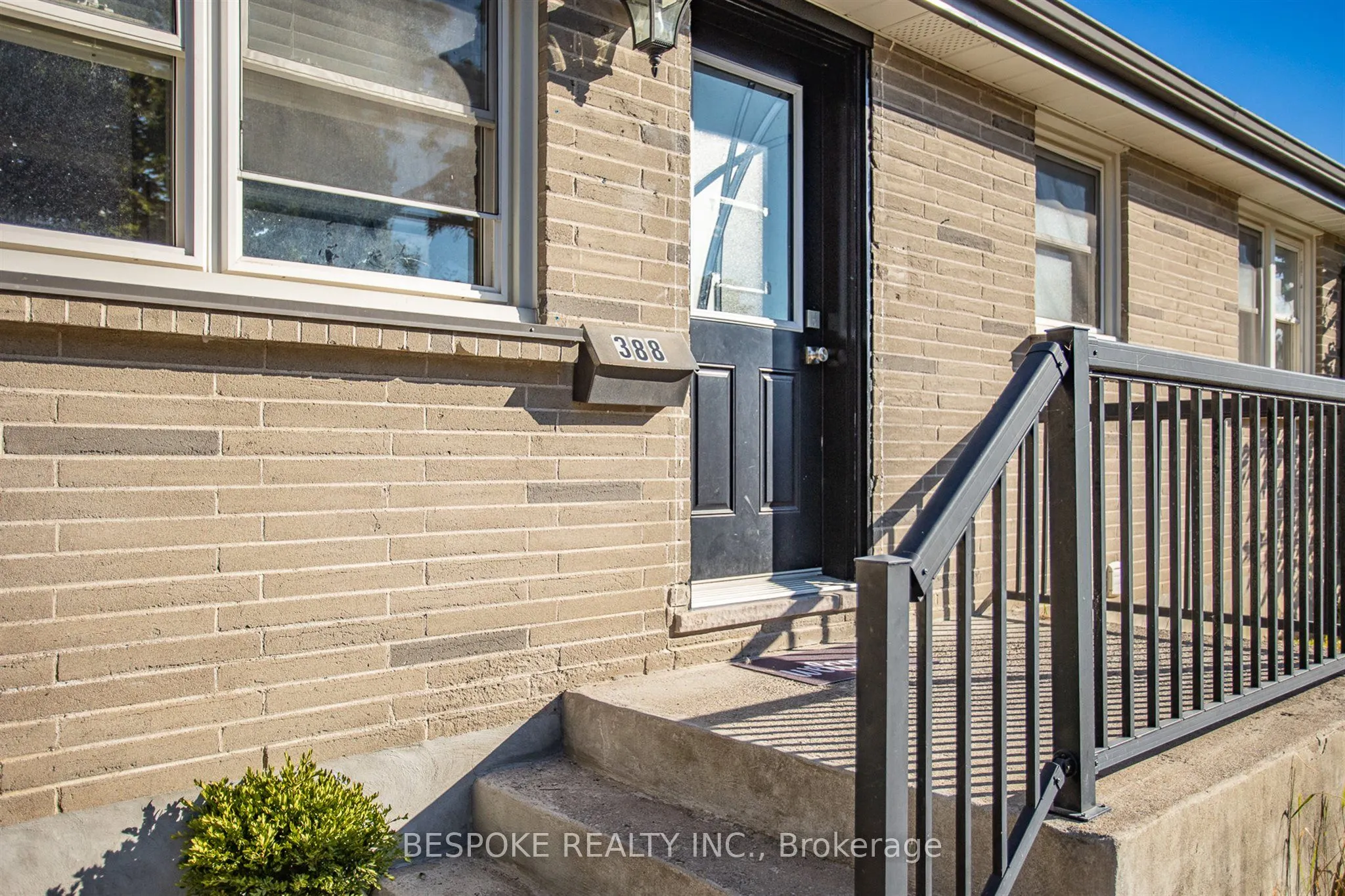 388 Aberdeen Avenue