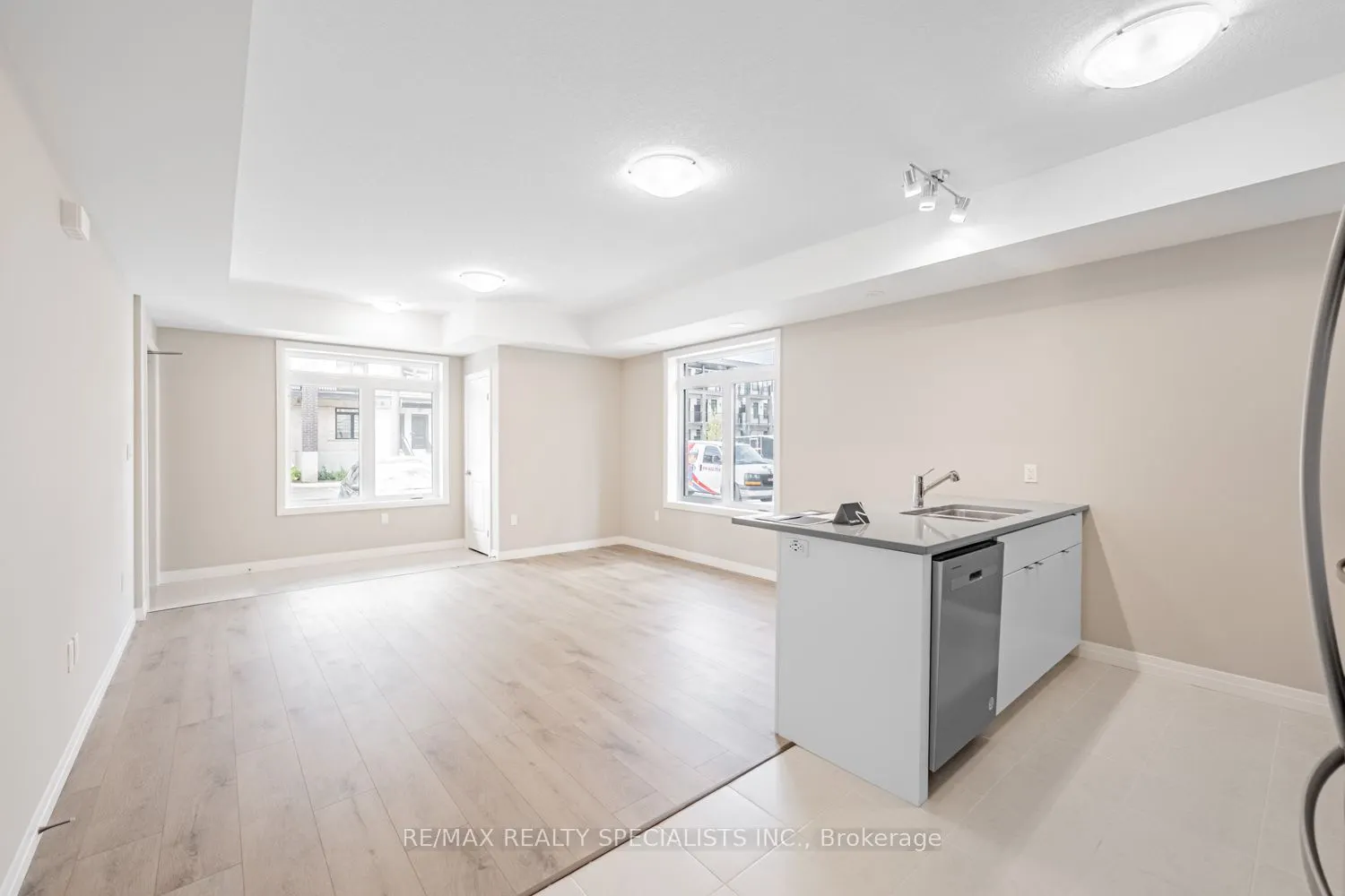64 Thatcher Drive, #N/A