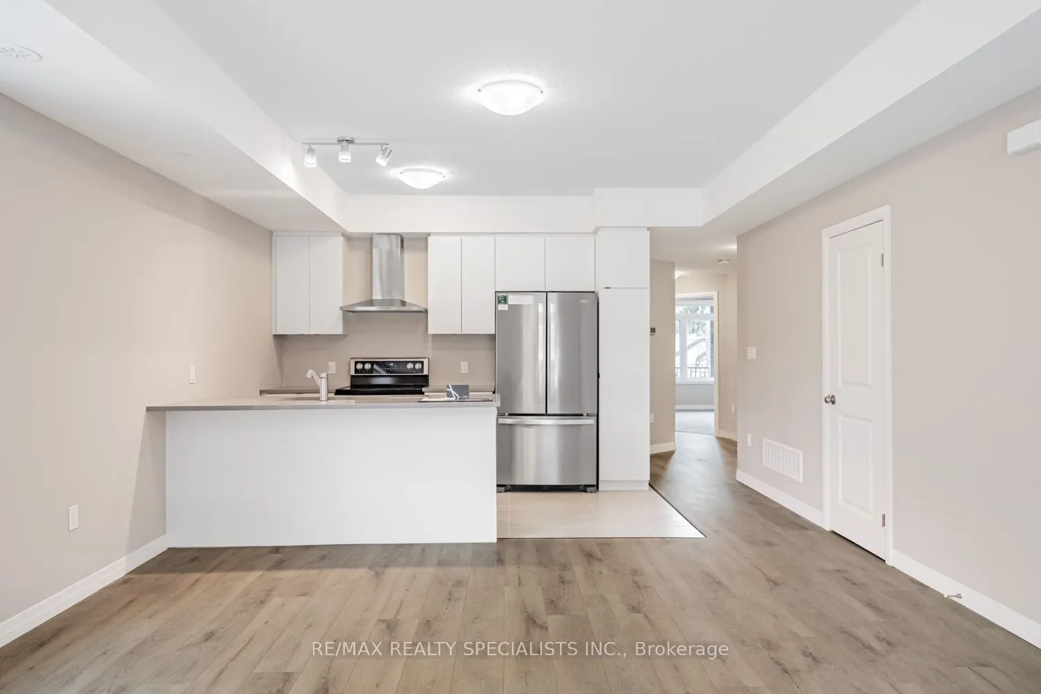 64 Thatcher Drive, #N/A