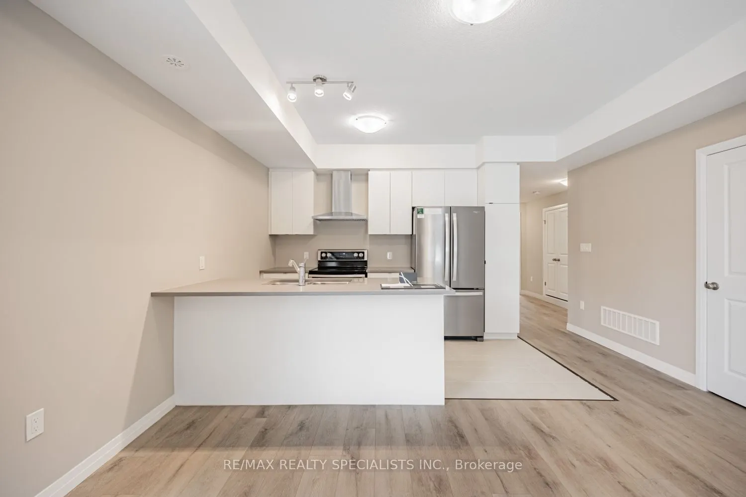 64 Thatcher Drive, #N/A