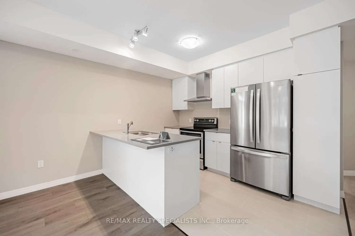 64 Thatcher Drive, #N/A