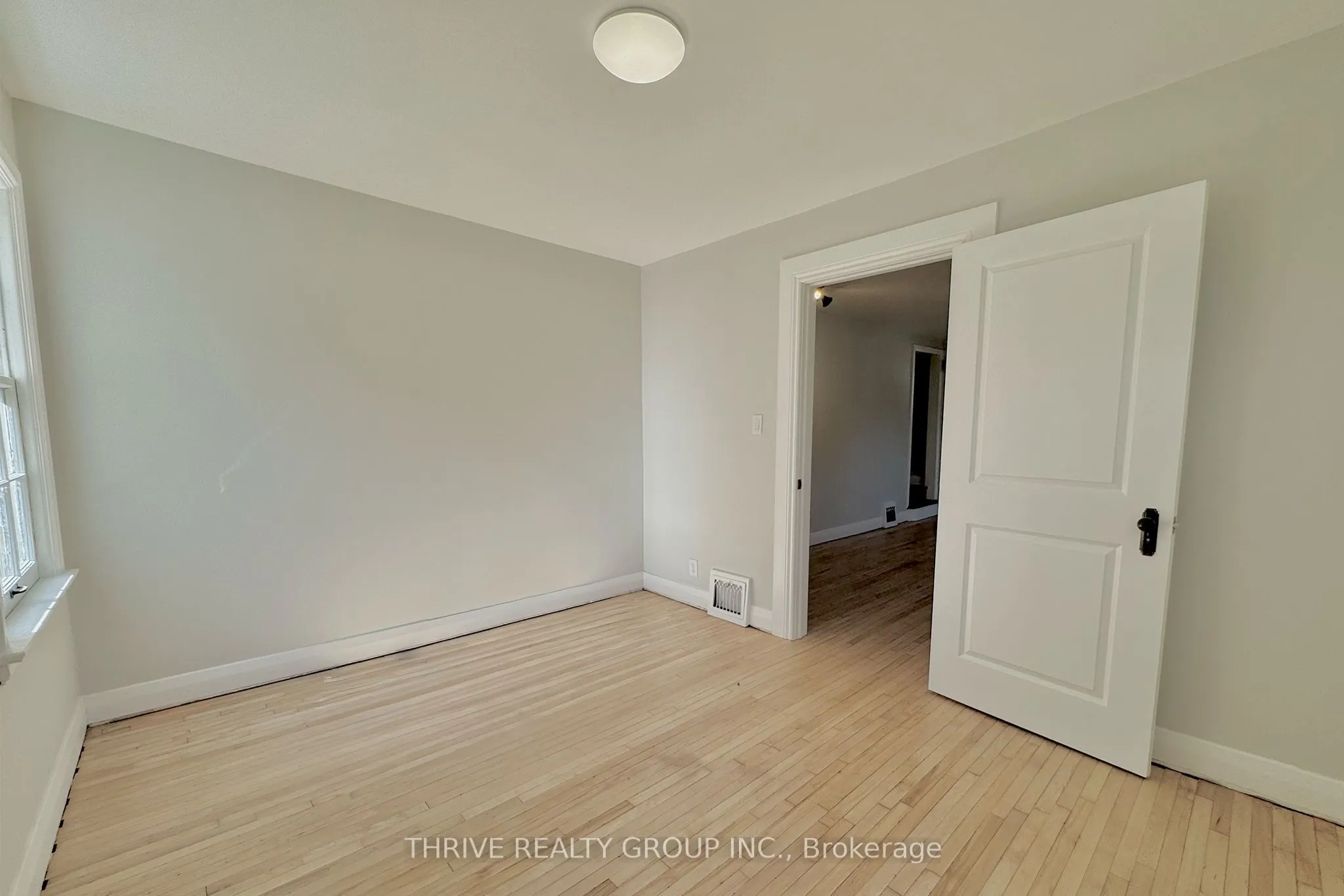 165 Oxford Street W