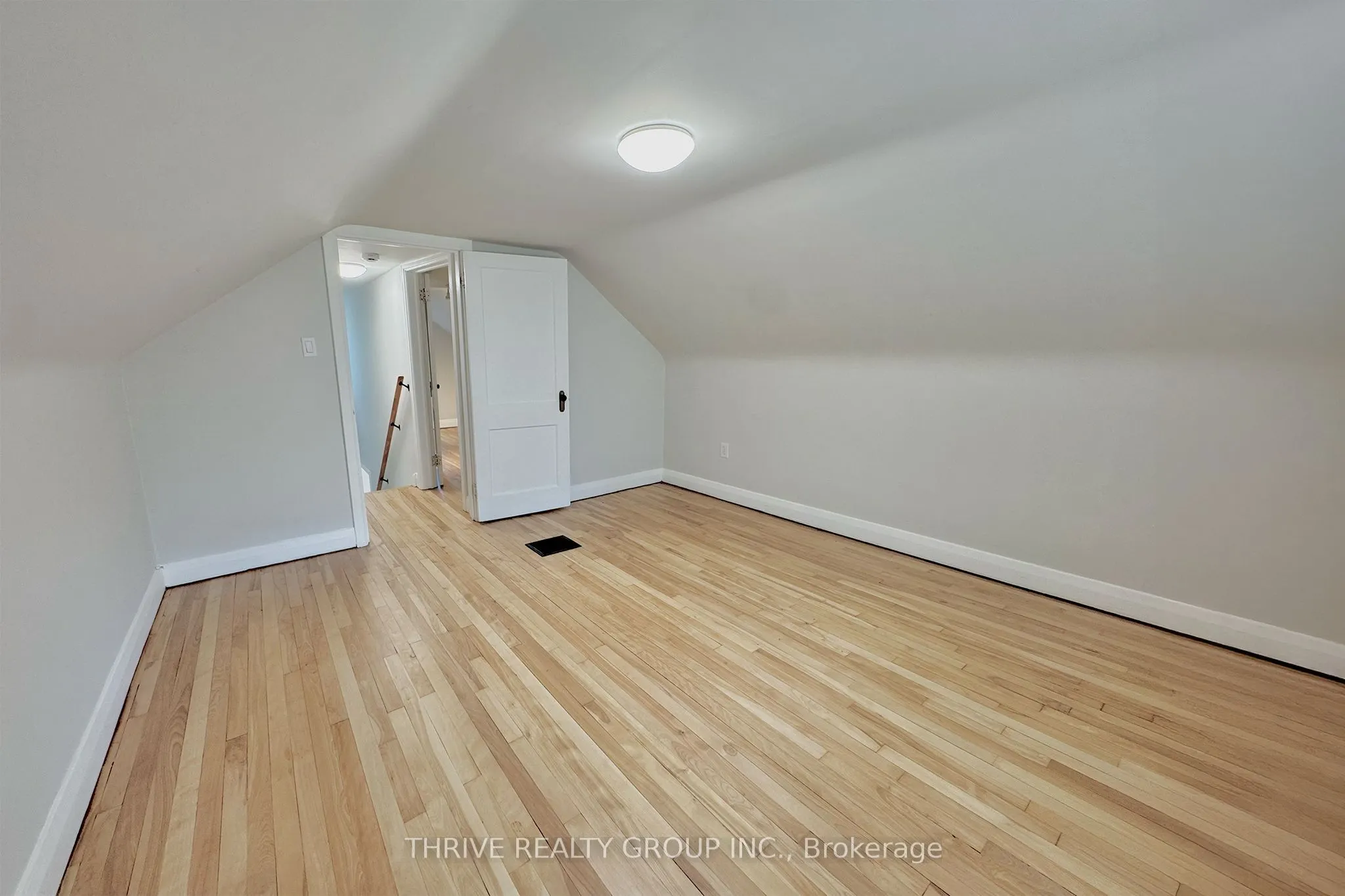 165 Oxford Street W