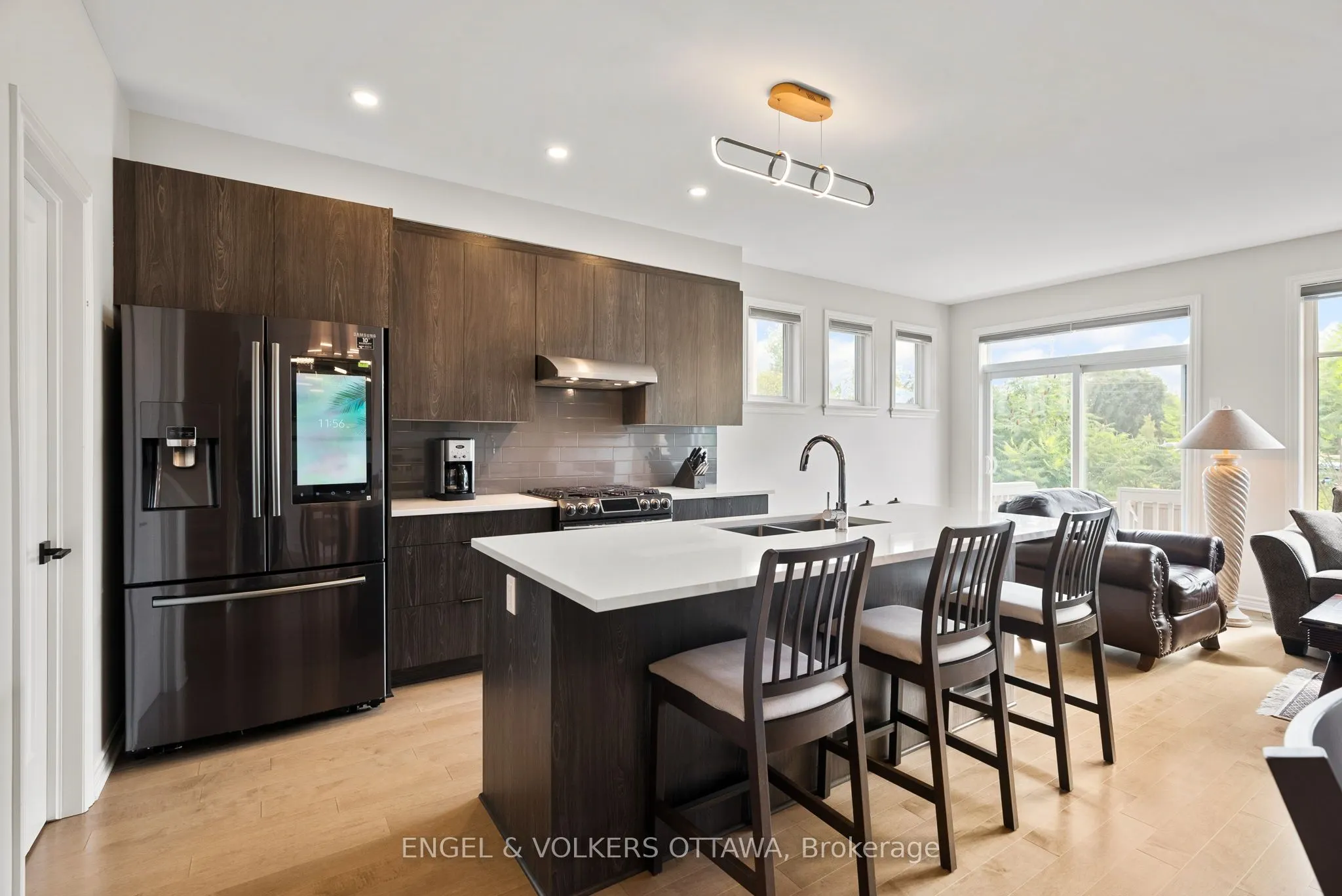 644 Vivera Place