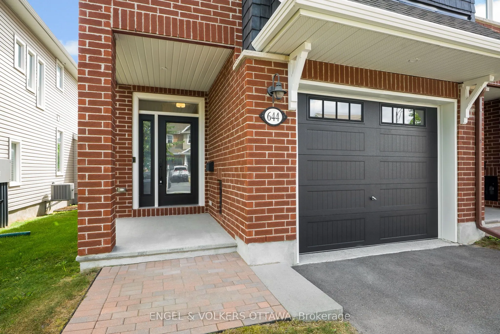 644 Vivera Place