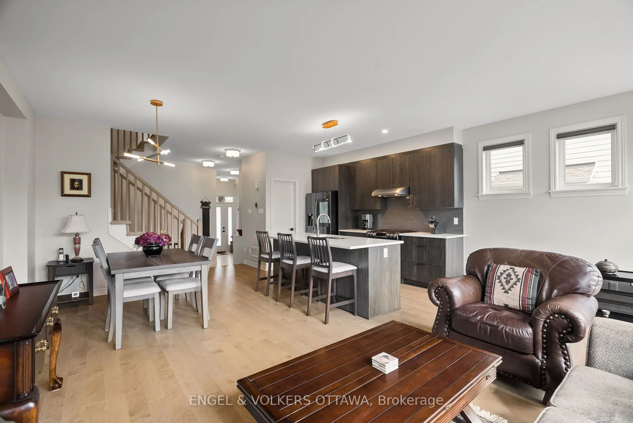 644 Vivera Place