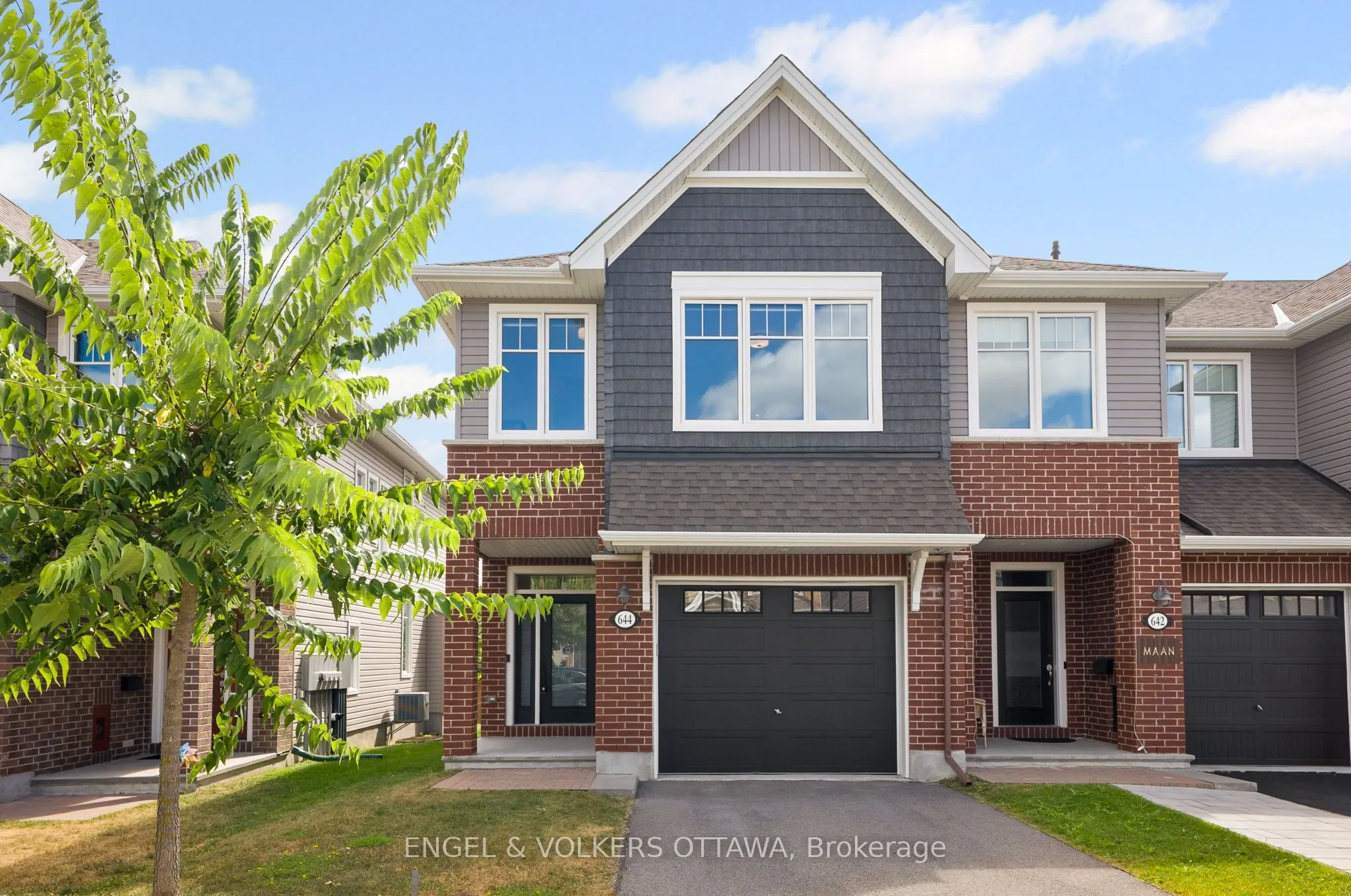 644 Vivera Place