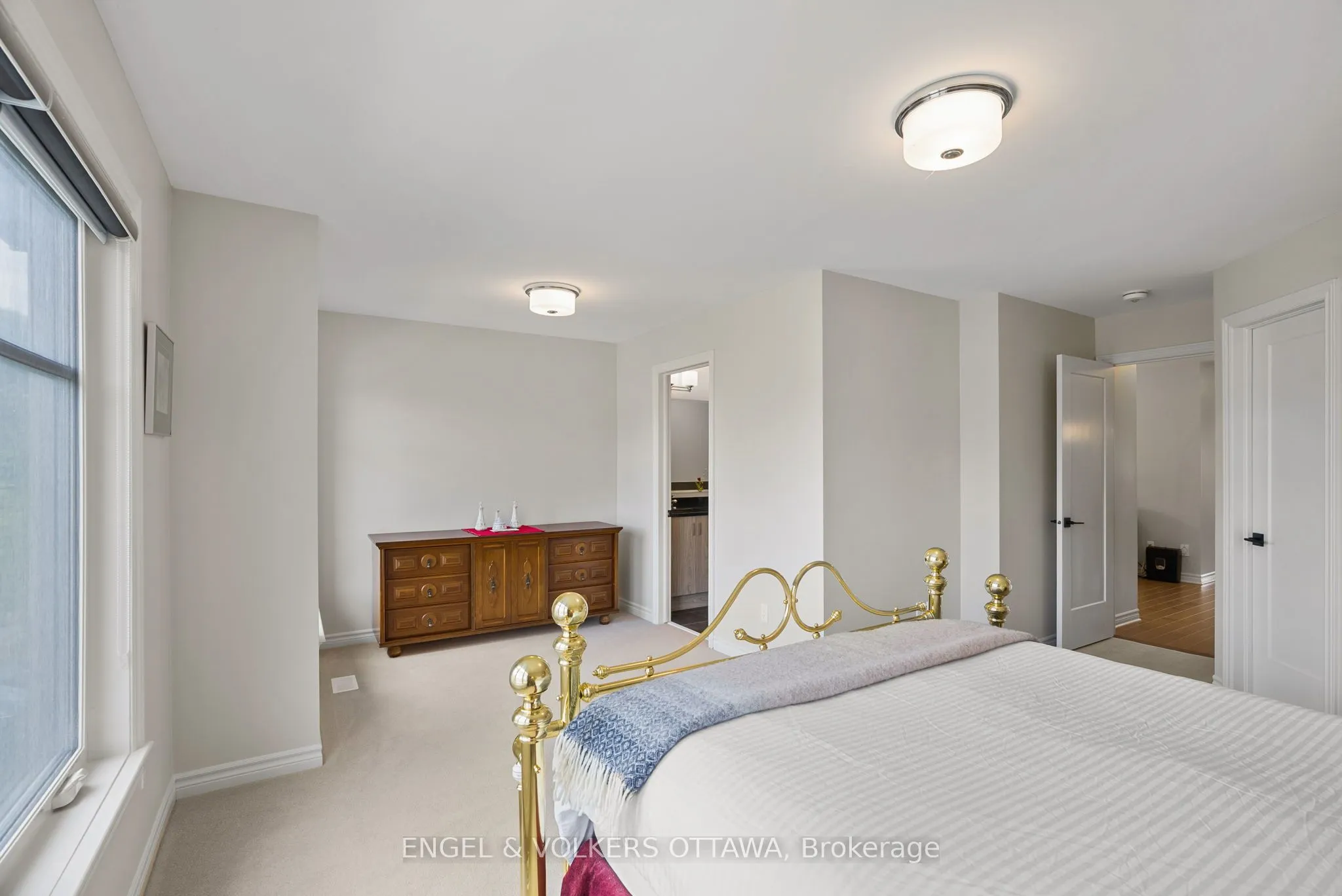644 Vivera Place