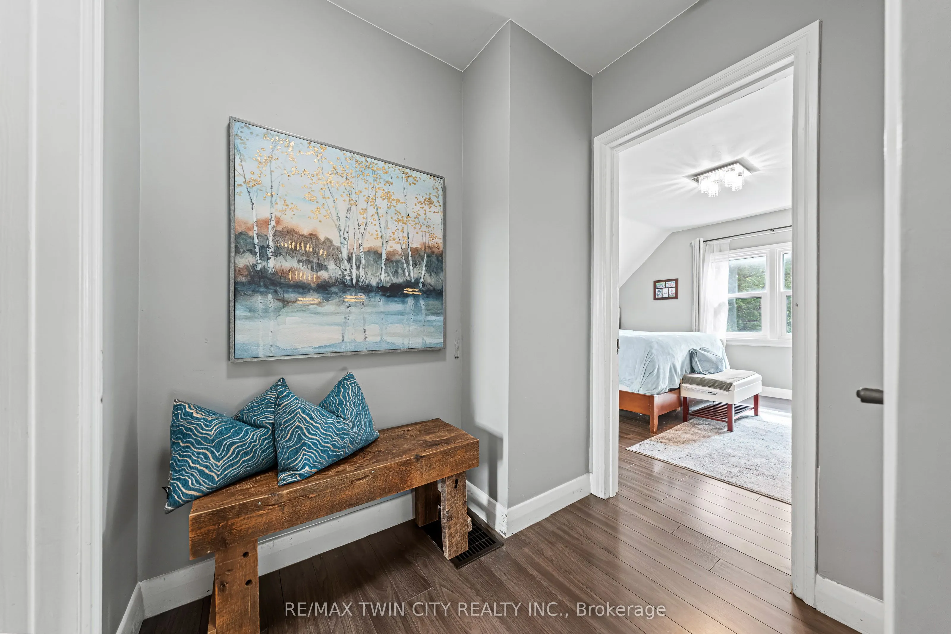 854 Guelph Street