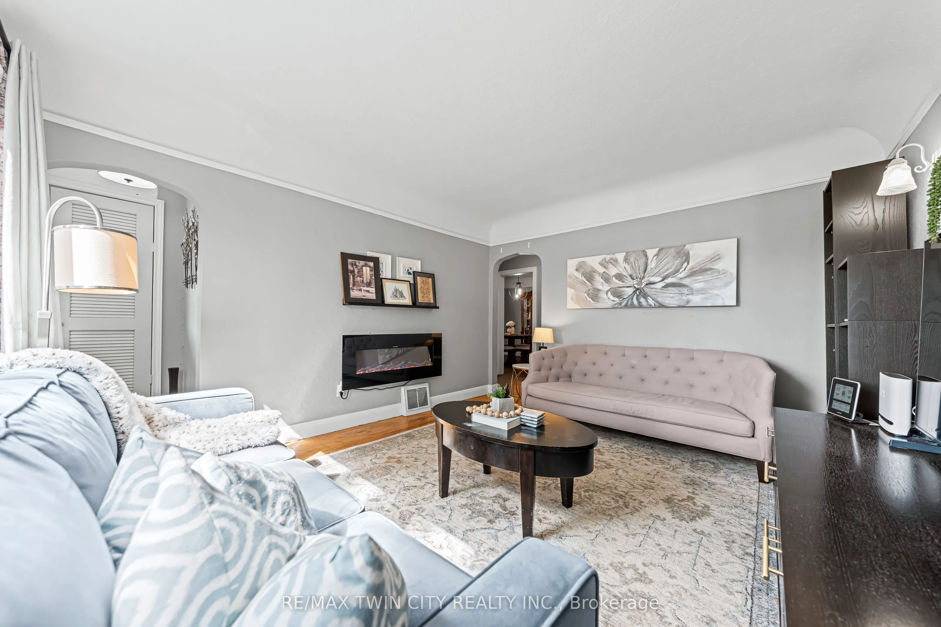 854 Guelph Street