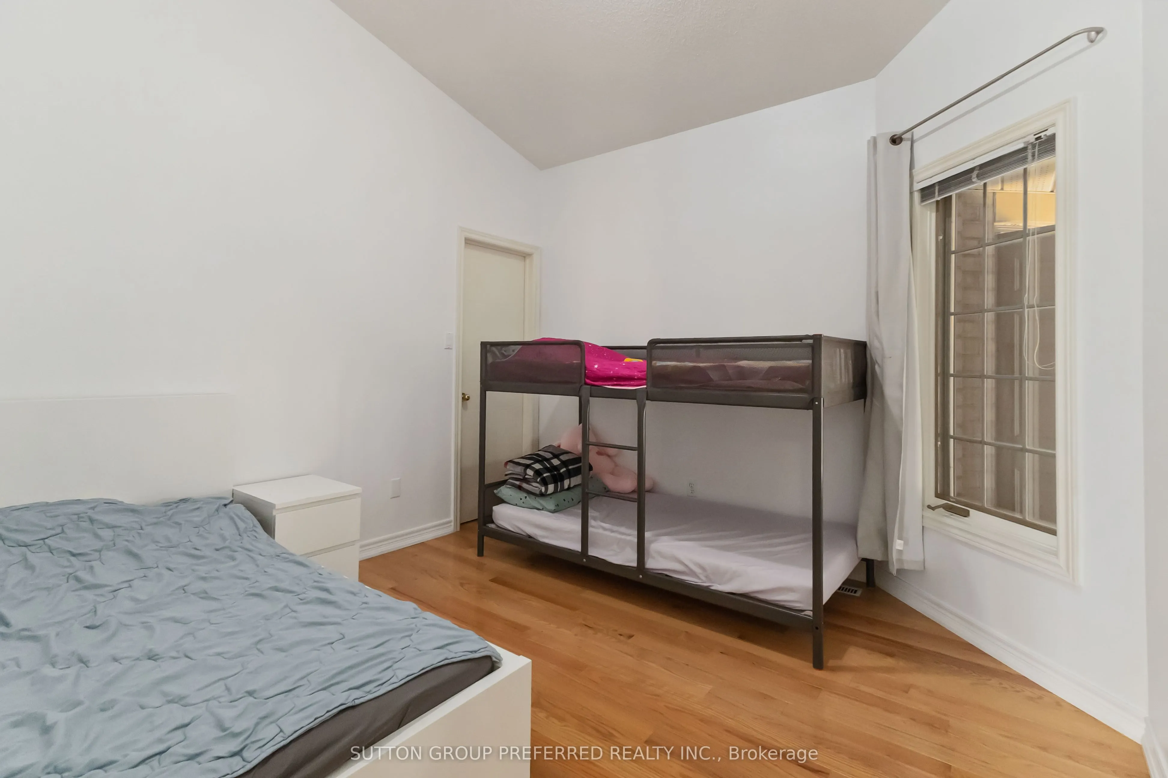 617 Wharncliffe Road S, #2