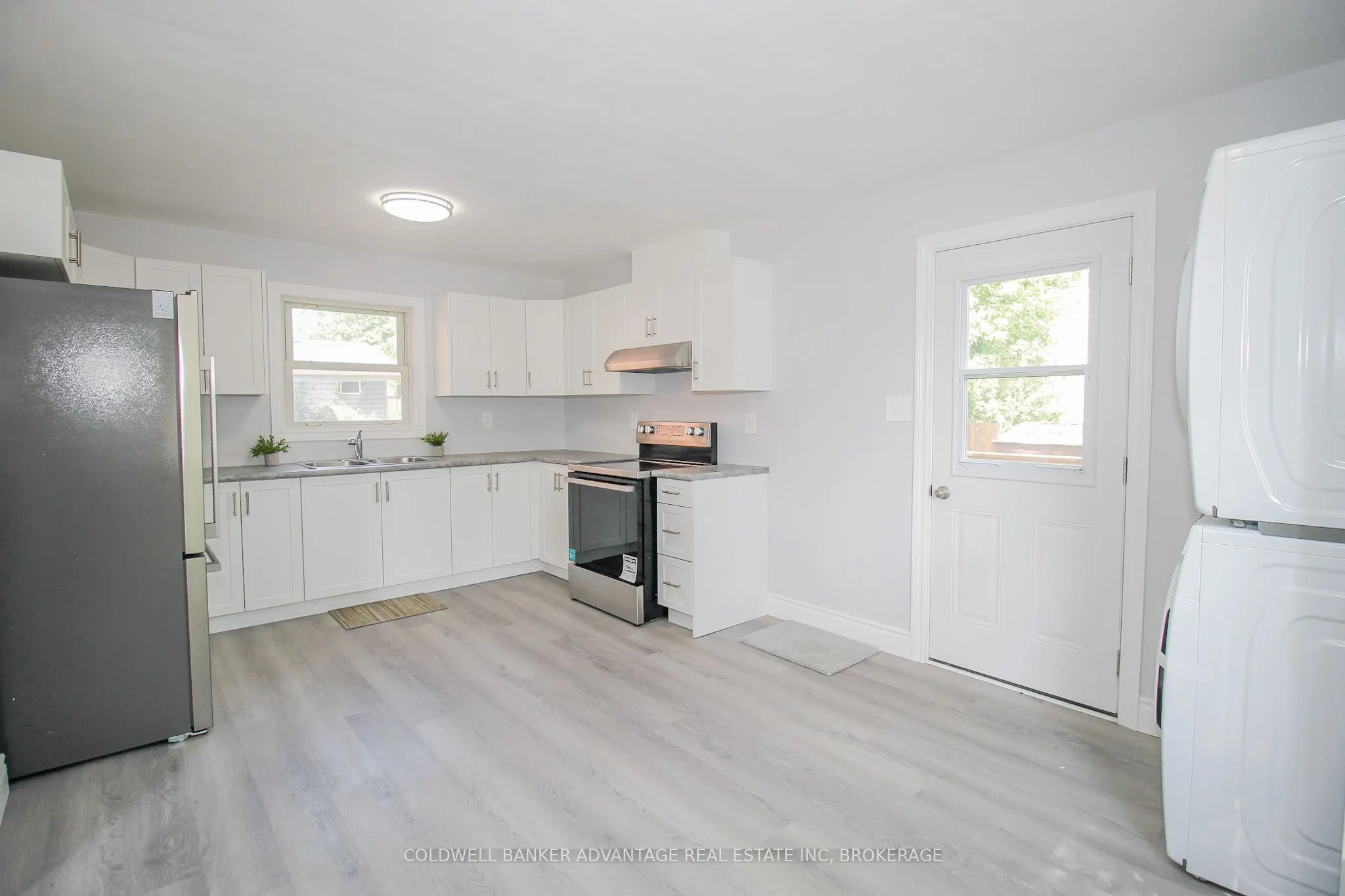 28 Myrtle Avenue